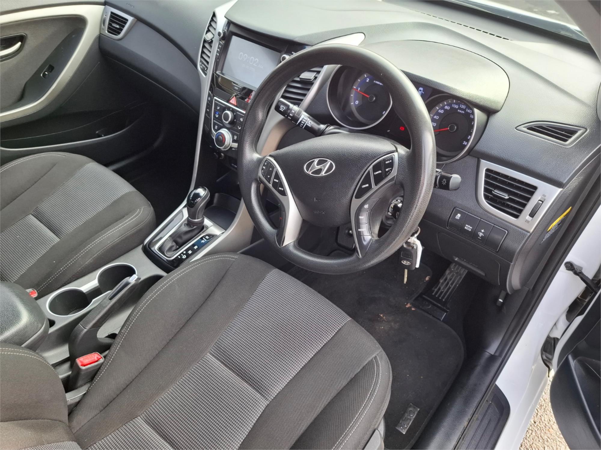 2016 HYUNDAI i30 GD4 SERIES 2 ACTIVE 6 SP AUTOMATIC 5D HATCHBACK