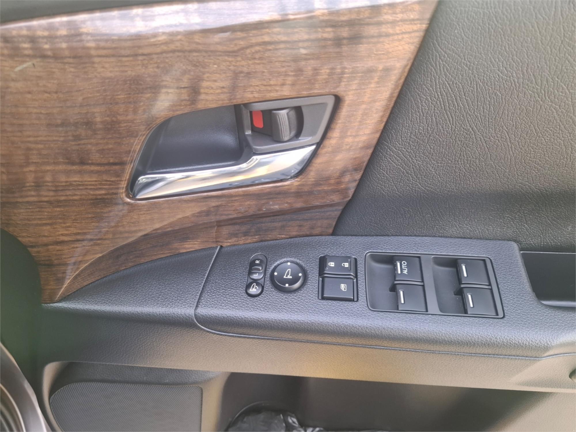 2016 HONDA ODYSSEY RC MY16 VTi CONTINUOUS VARIABLE 4D WAGON
