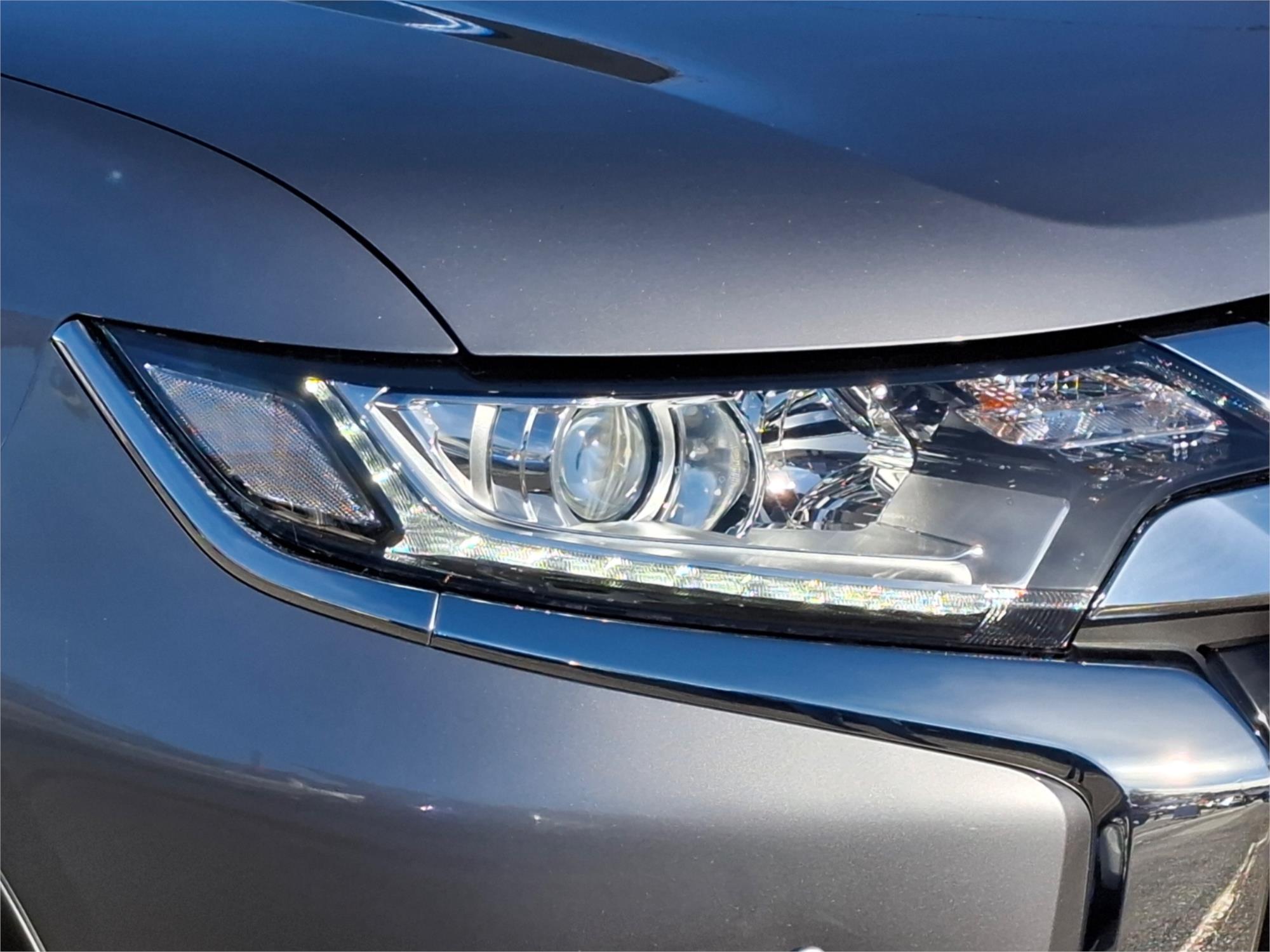 2017 MITSUBISHI OUTLANDER ZK MY17 LS (4x2) CONTINUOUS VARIABLE 4D WAGON