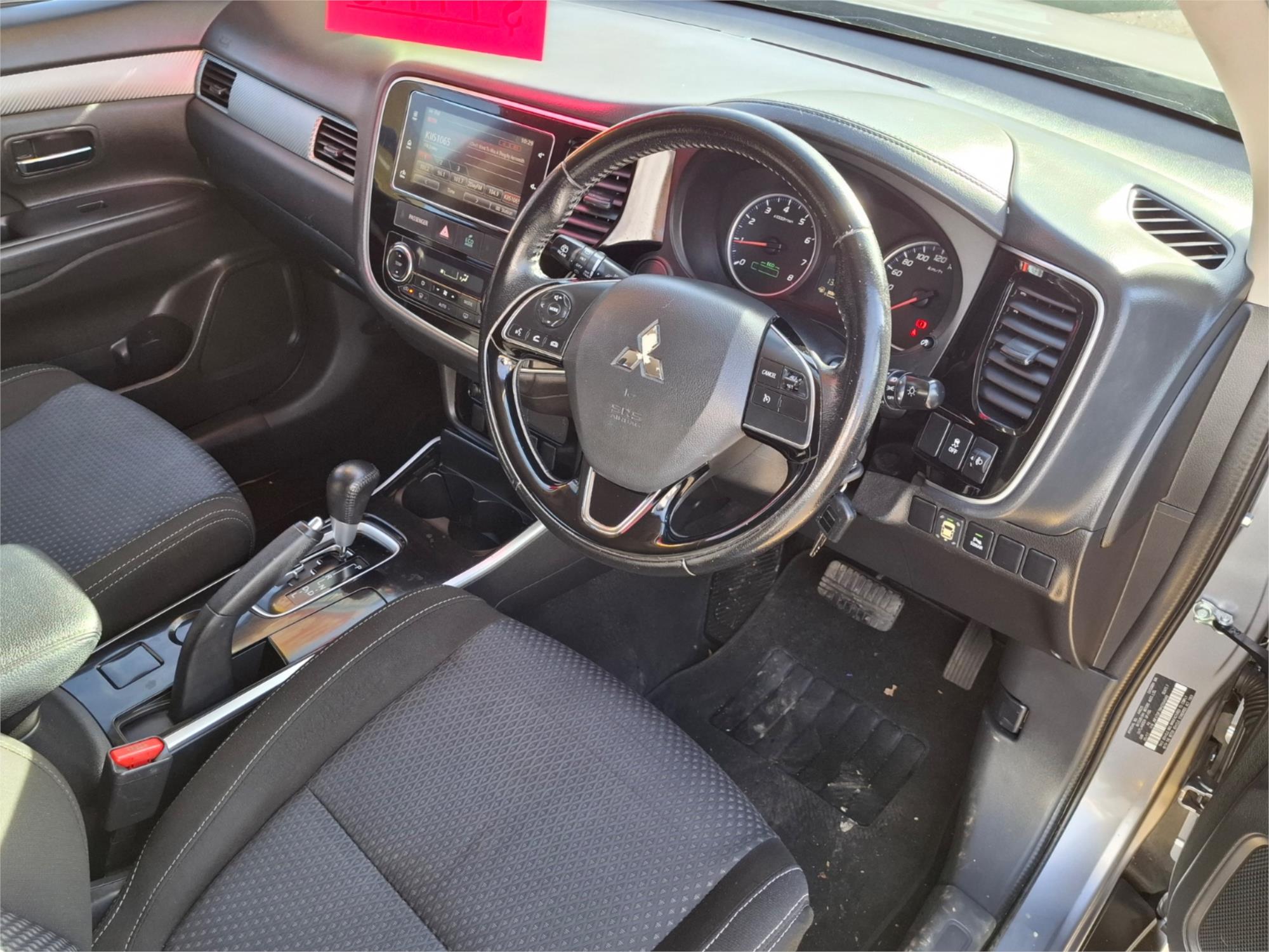 2017 MITSUBISHI OUTLANDER ZK MY17 LS (4x2) CONTINUOUS VARIABLE 4D WAGON