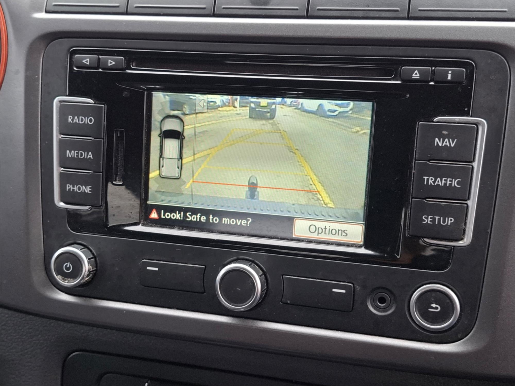 2015 VOLKSWAGEN AMAROK 2H MY14 TDI420 (4x4) 8 SP AUTOMATIC DUAL C/CHAS