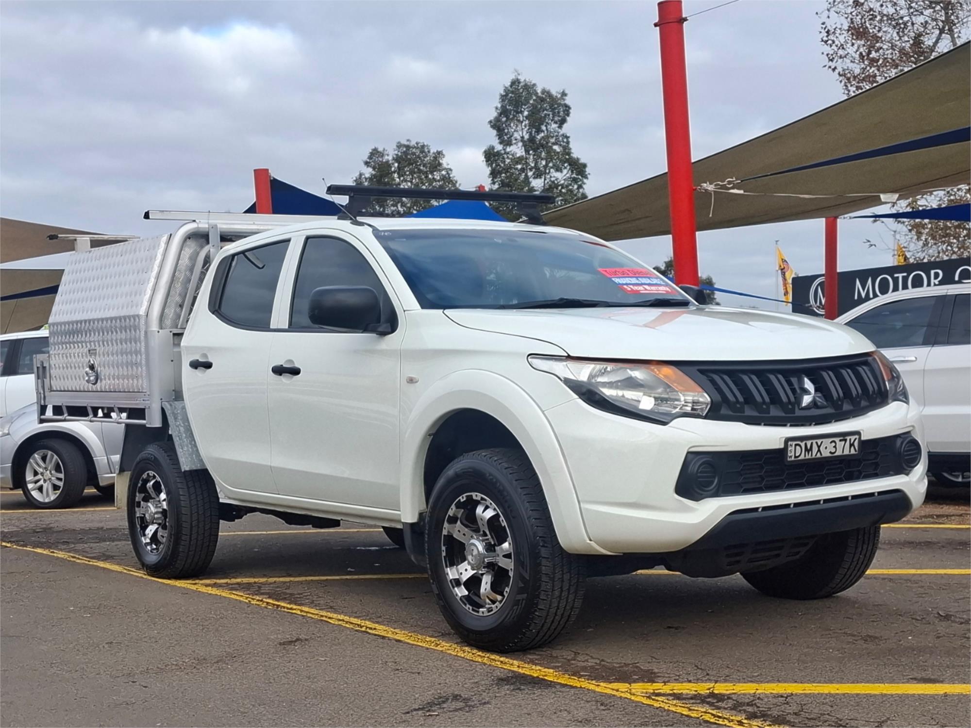 2016 MITSUBISHI TRITON MQ MY16 GLX (4x4) 5 SP AUTOMATIC DUAL C/CHAS
