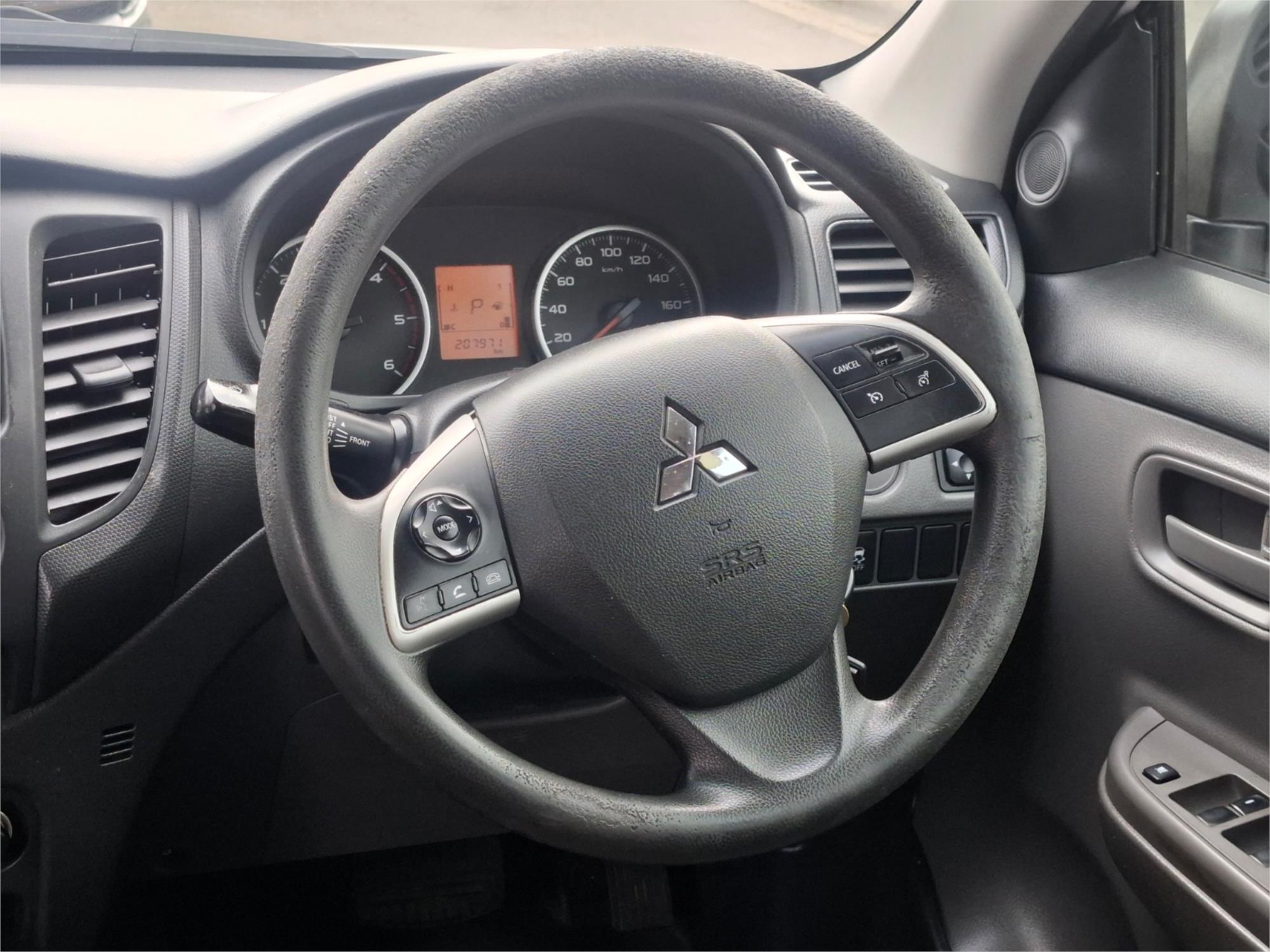 2016 MITSUBISHI TRITON MQ MY16 GLX (4x4) 5 SP AUTOMATIC DUAL C/CHAS