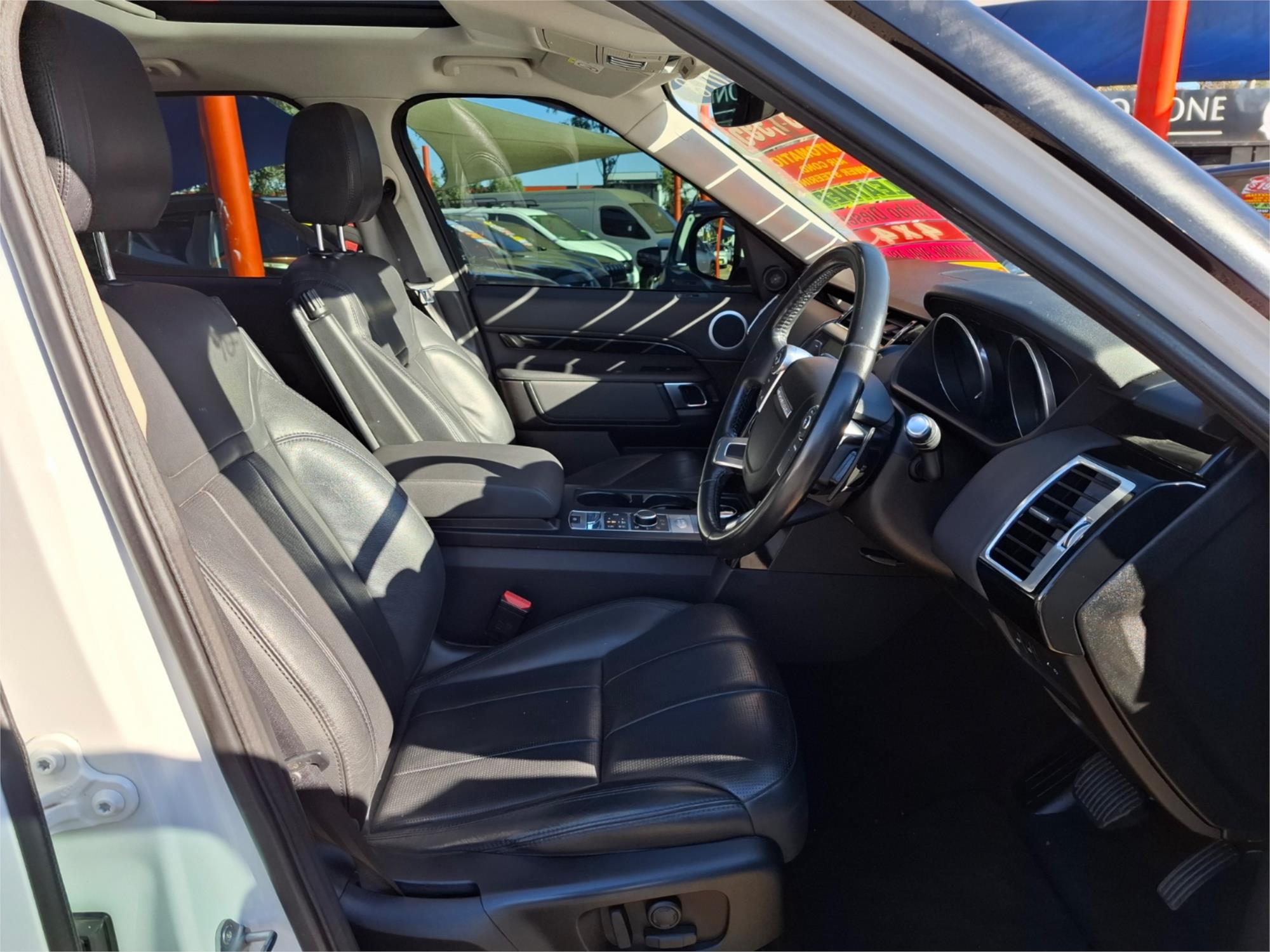 2018 LAND ROVER DISCOVERY L462 MY19 SD4 SE (177kW) 8 SP AUTOMATIC 4D WAGON
