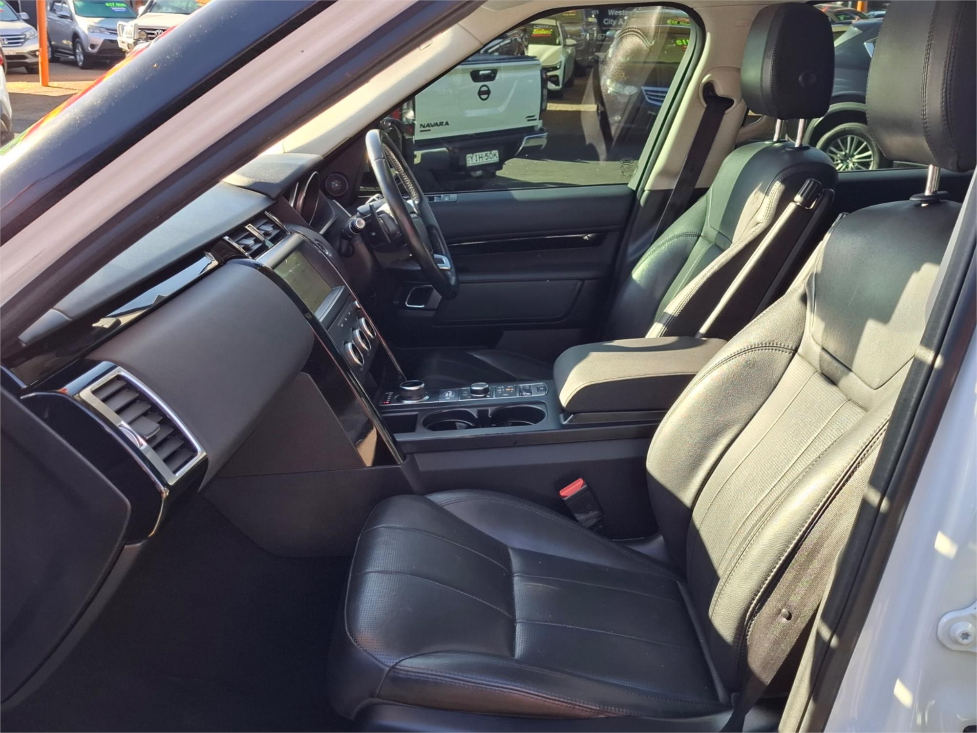 2018 LAND ROVER DISCOVERY L462 MY19 SD4 SE (177kW) 8 SP AUTOMATIC 4D WAGON
