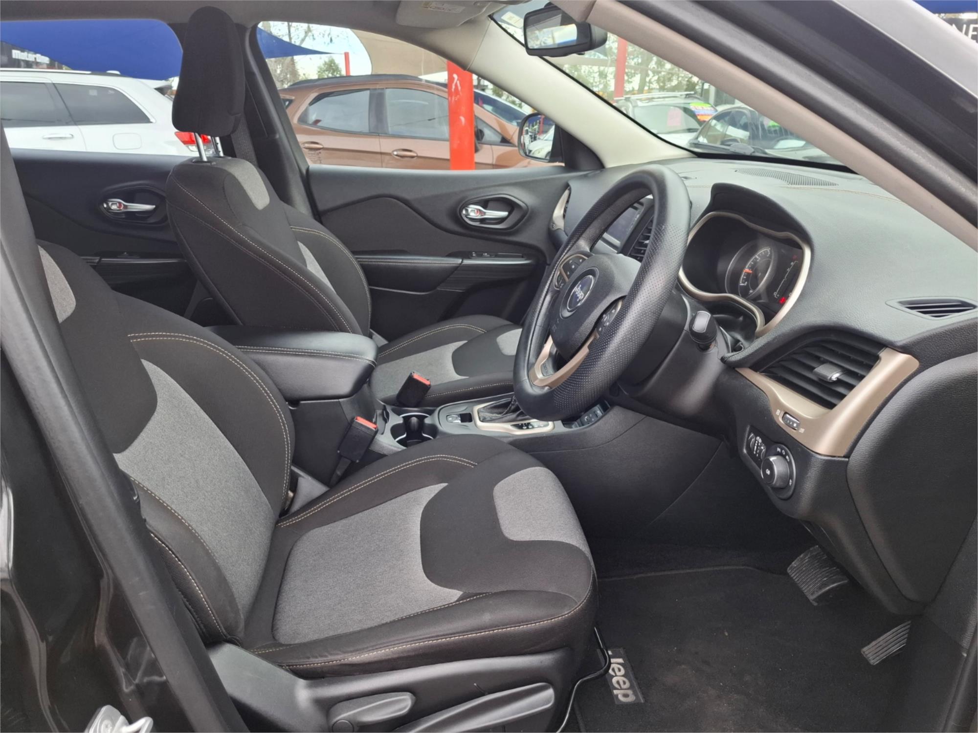 2016 JEEP CHEROKEE KL MY16 SPORT (4x2) 9 SP AUTOMATIC 4D WAGON