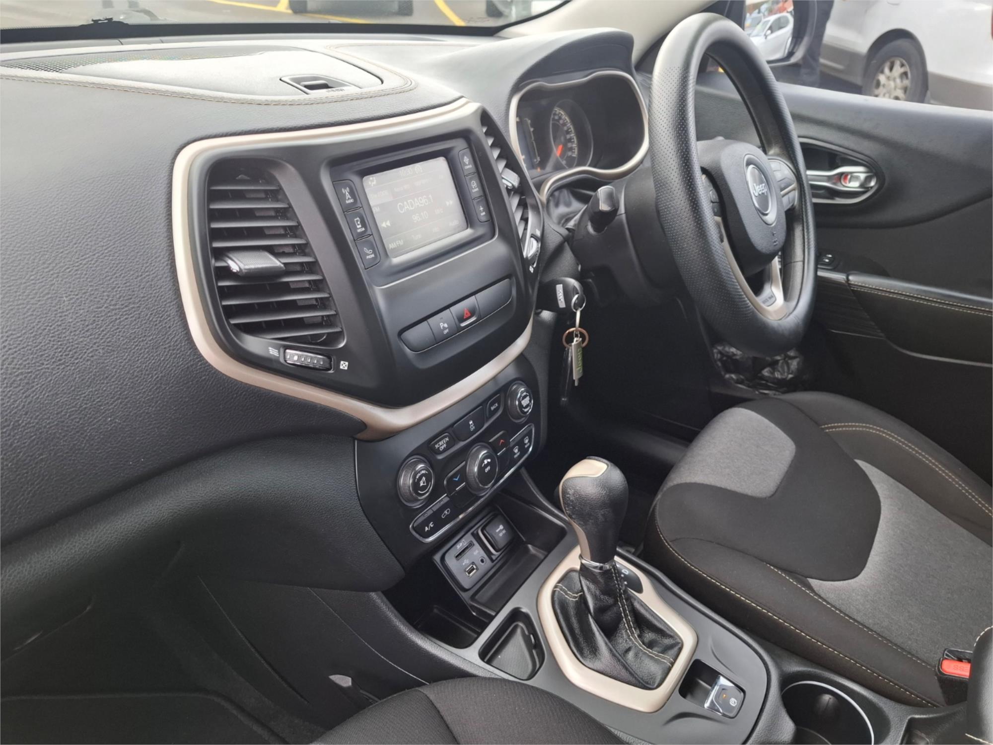 2016 JEEP CHEROKEE KL MY16 SPORT (4x2) 9 SP AUTOMATIC 4D WAGON