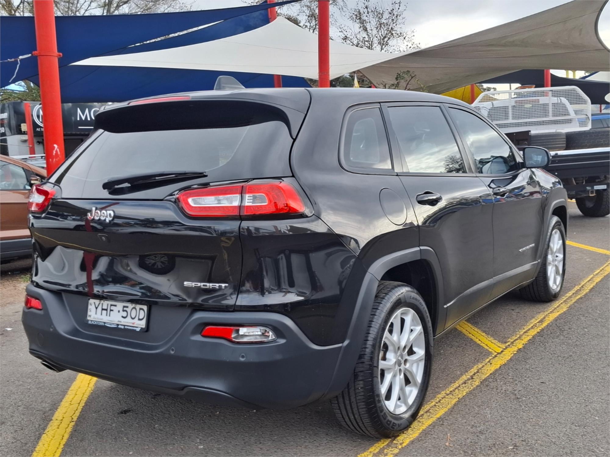 2016 JEEP CHEROKEE KL MY16 SPORT (4x2) 9 SP AUTOMATIC 4D WAGON