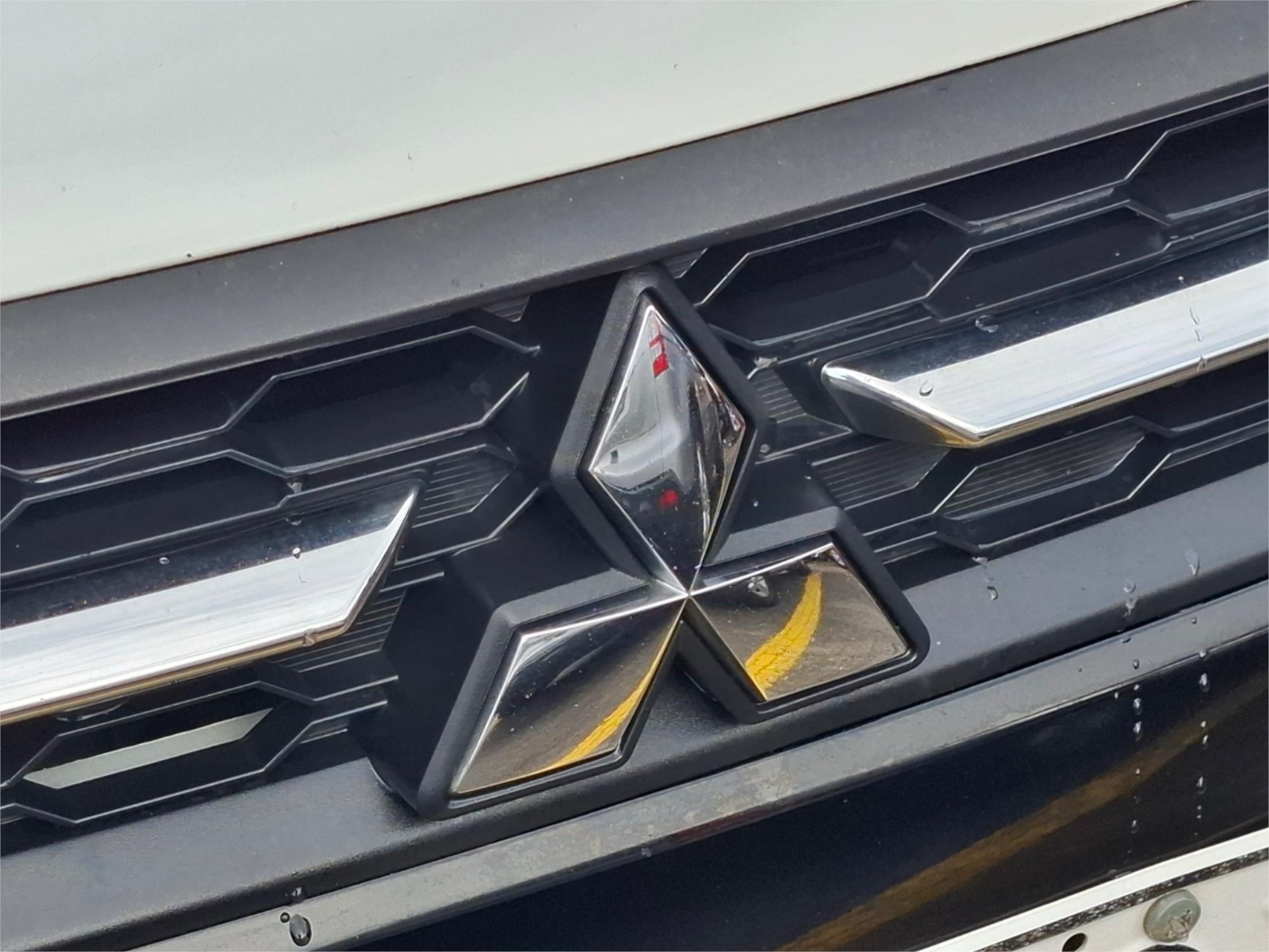 2017 MITSUBISHI ASX XC MY17 LS (2WD) CONTINUOUS VARIABLE 4D WAGON