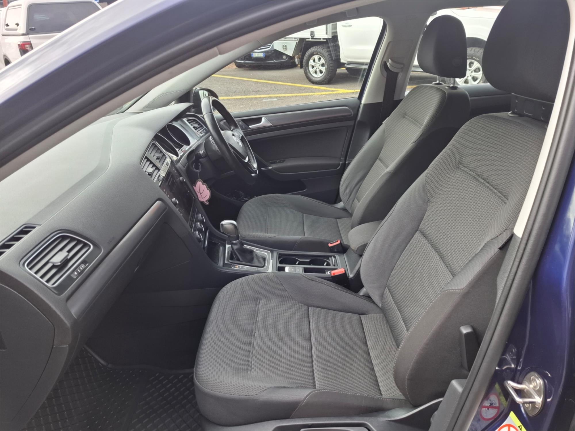2018 VOLKSWAGEN GOLF AU MY18 110 TSI COMFORTLINE 7 SP AUTO DIRECT SHIFT 5D HATCHBACK