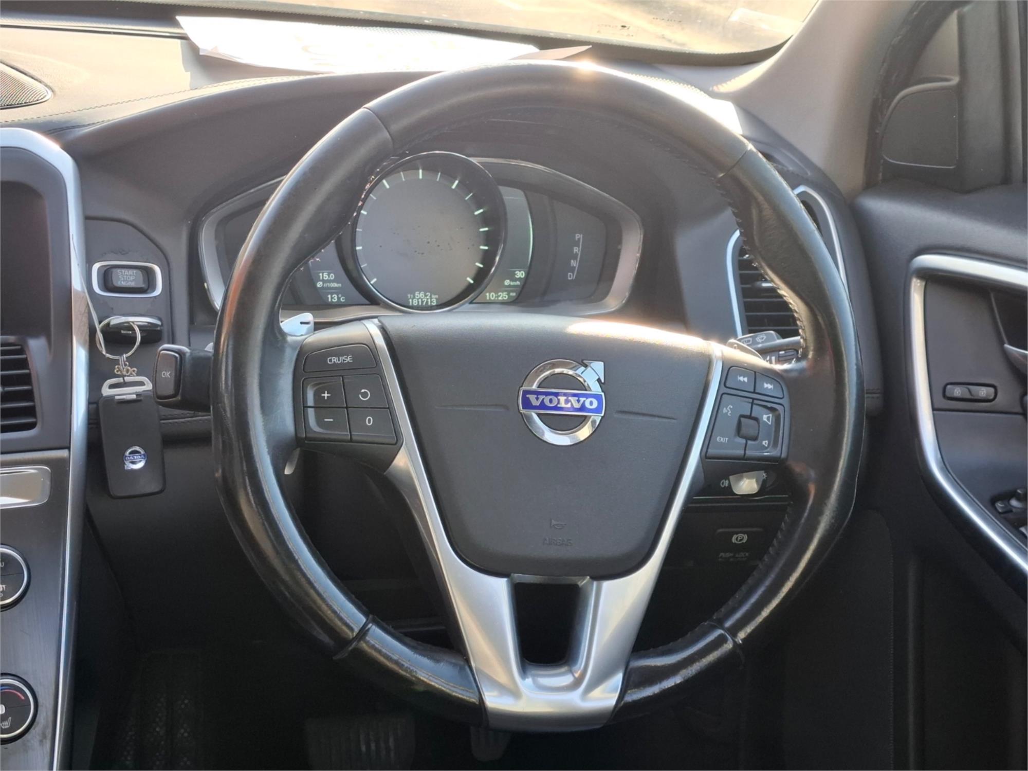2014 VOLVO XC60 DZ MY14 T5 KINETIC 6 SP AUTO DUAL CLUTCH 4D WAGON