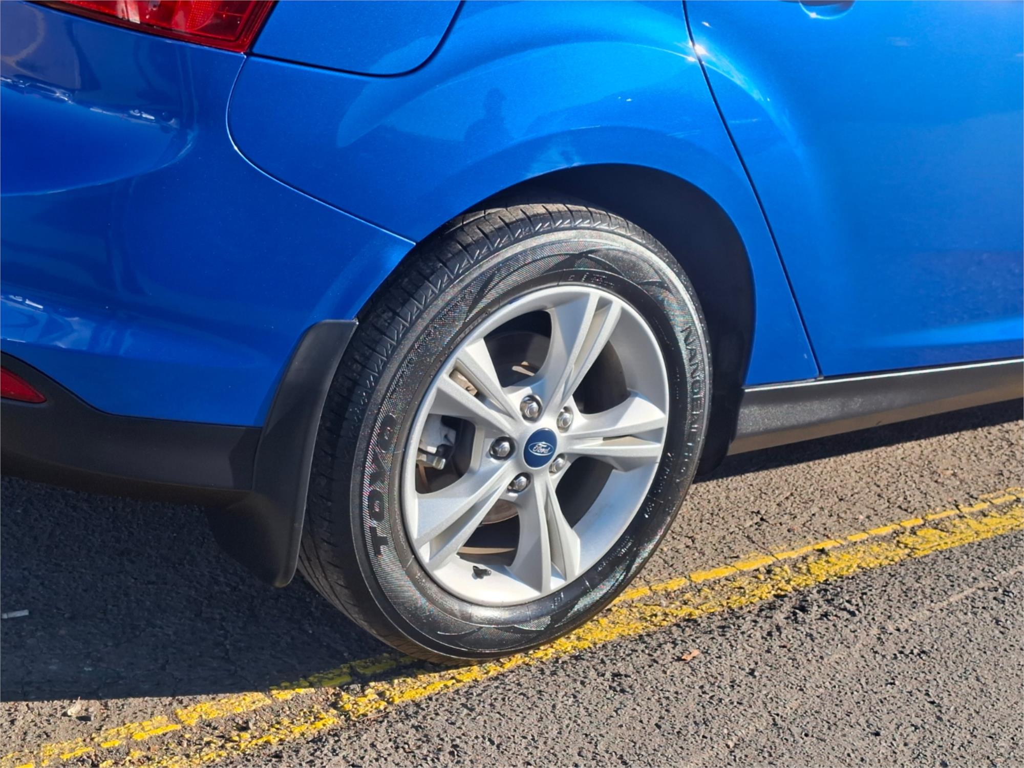 2014 FORD FOCUS LW MK2 MY14 TREND 6 SP AUTOMATIC 5D HATCHBACK