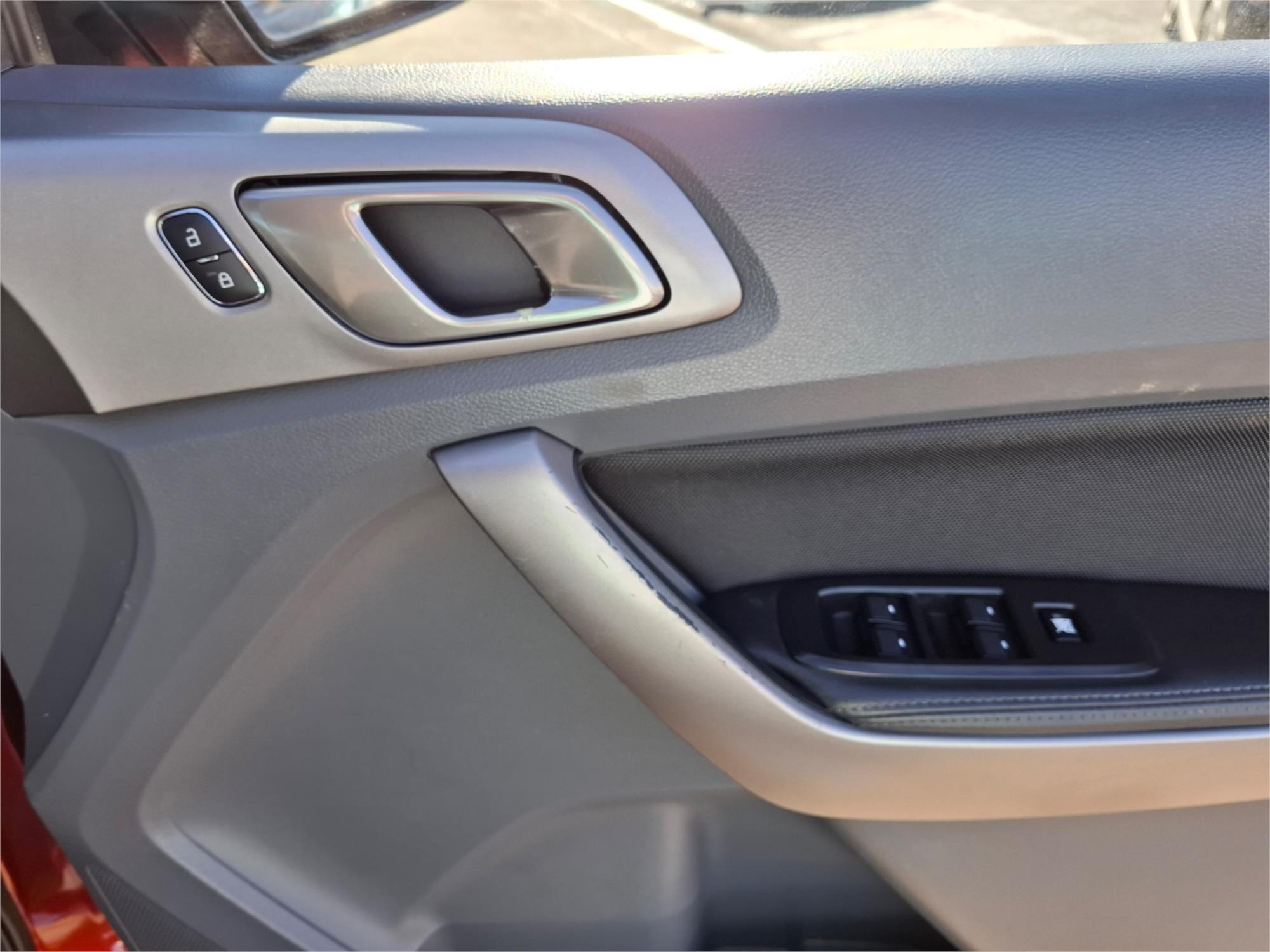2016 FORD EVEREST UA MY17 TREND 6 SP AUTOMATIC 4D WAGON