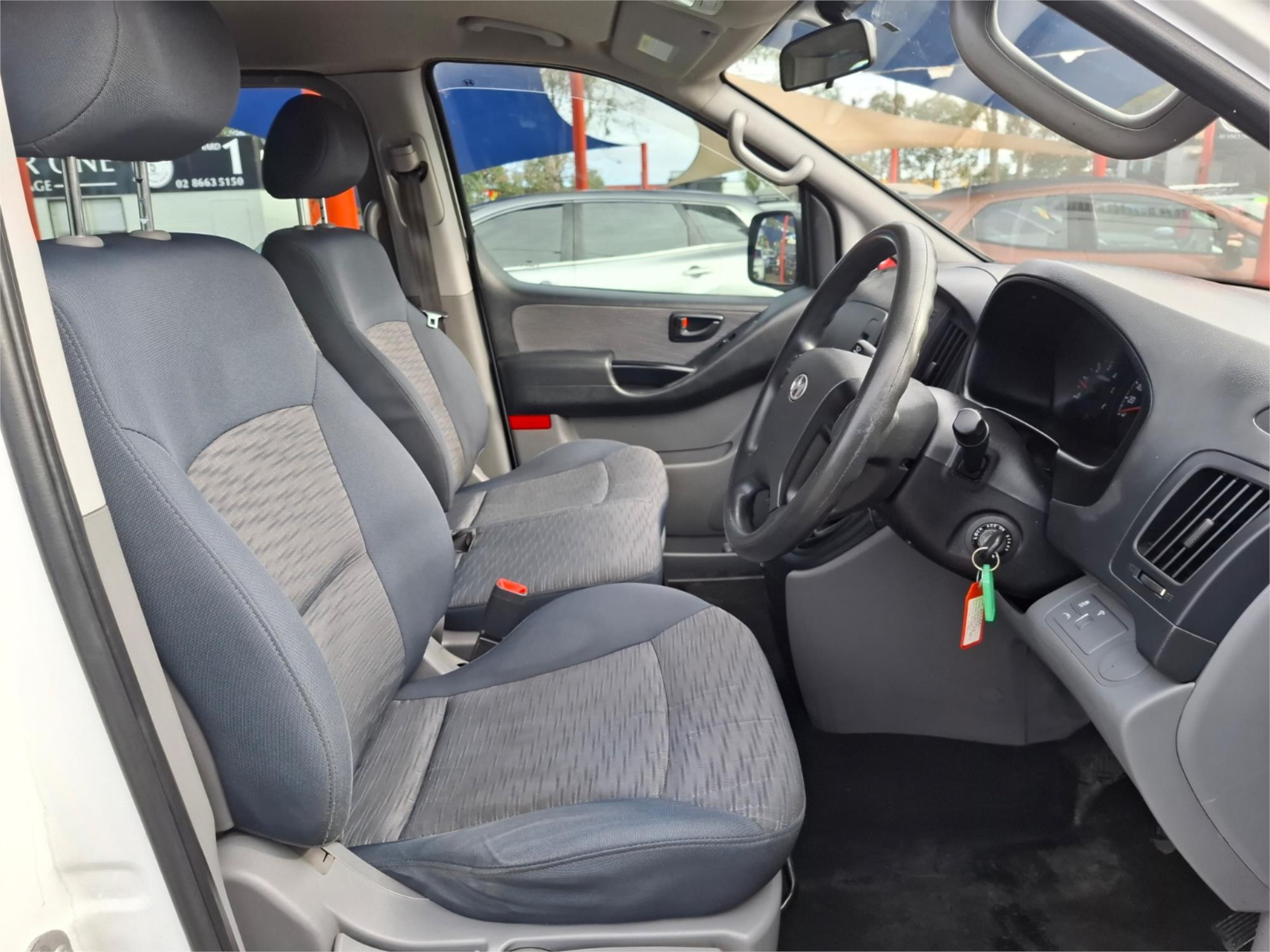 2015 HYUNDAI iLOAD TQ SERIES 2 (TQ3) 6 SP MANUAL 4D VAN