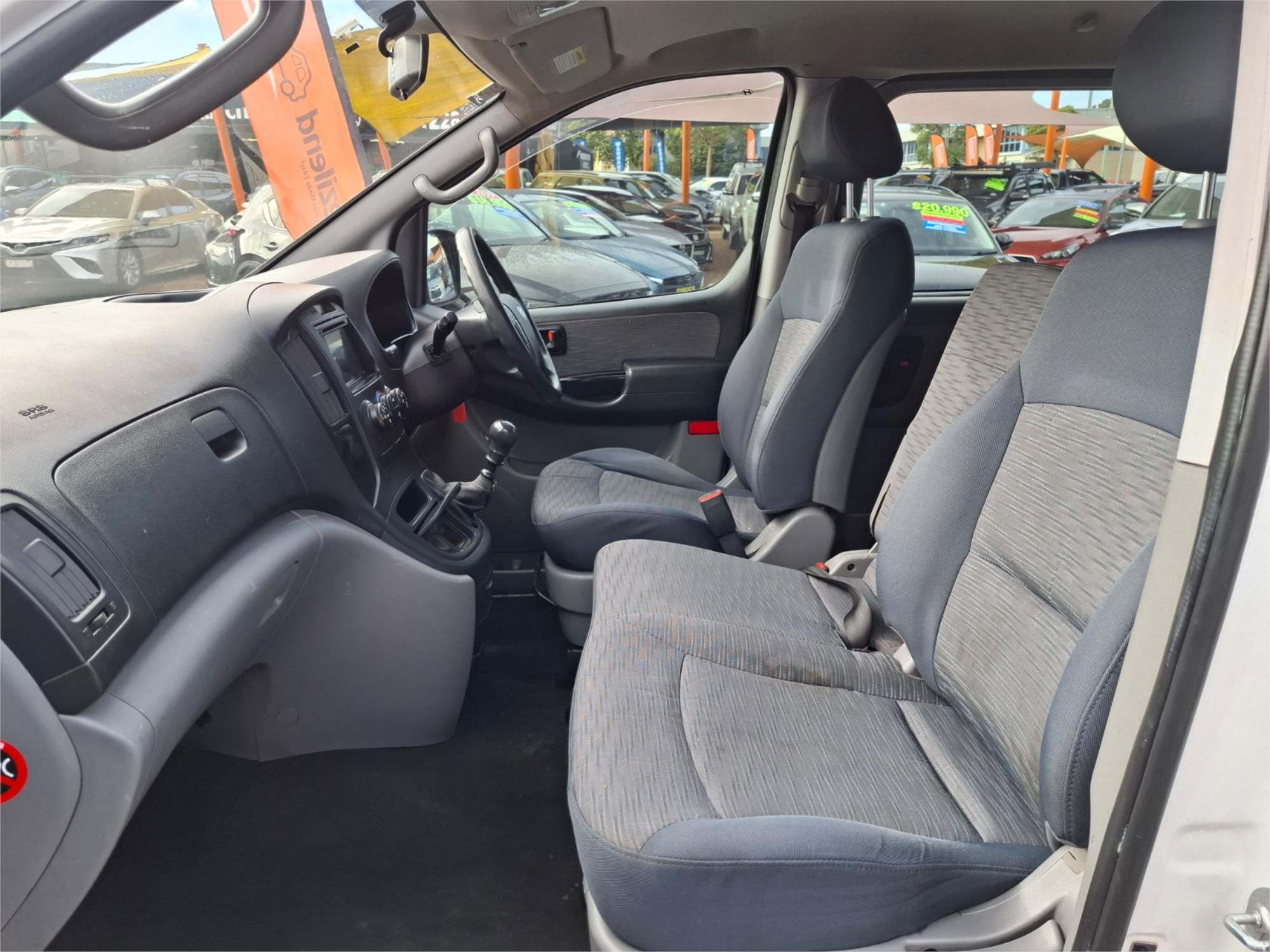 2015 HYUNDAI iLOAD TQ SERIES 2 (TQ3) 6 SP MANUAL 4D VAN
