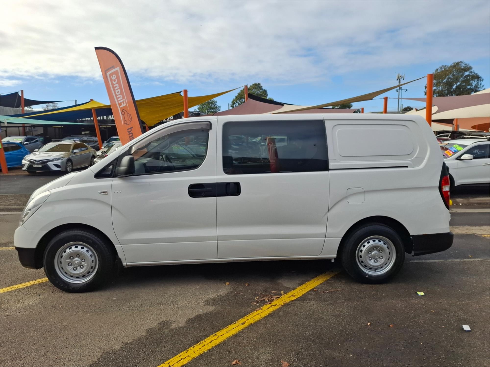2015 HYUNDAI iLOAD TQ SERIES 2 (TQ3) 6 SP MANUAL 4D VAN