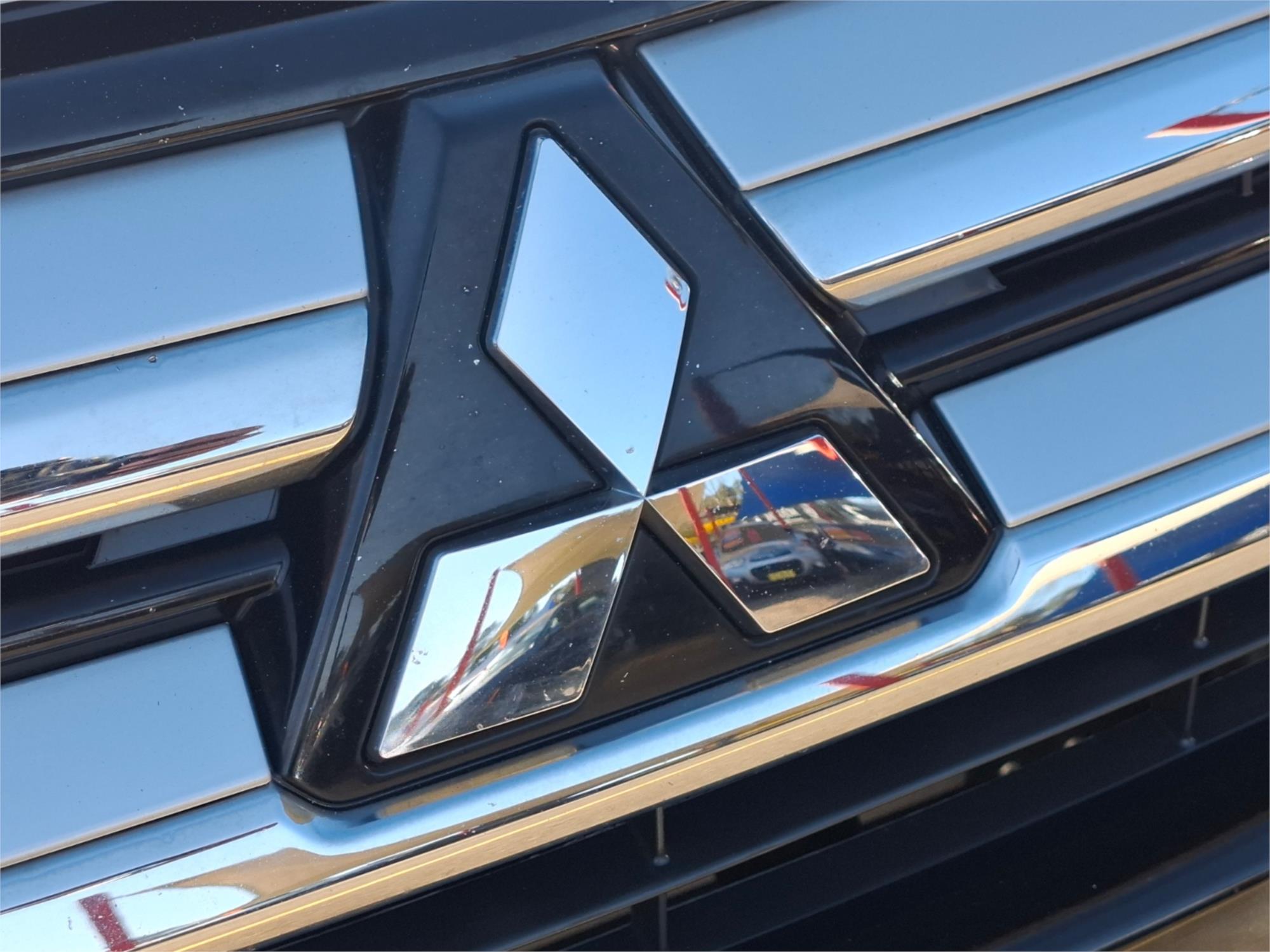 2016 MITSUBISHI OUTLANDER ZK MY16 XLS (4x4) CONTINUOUS VARIABLE 4D WAGON
