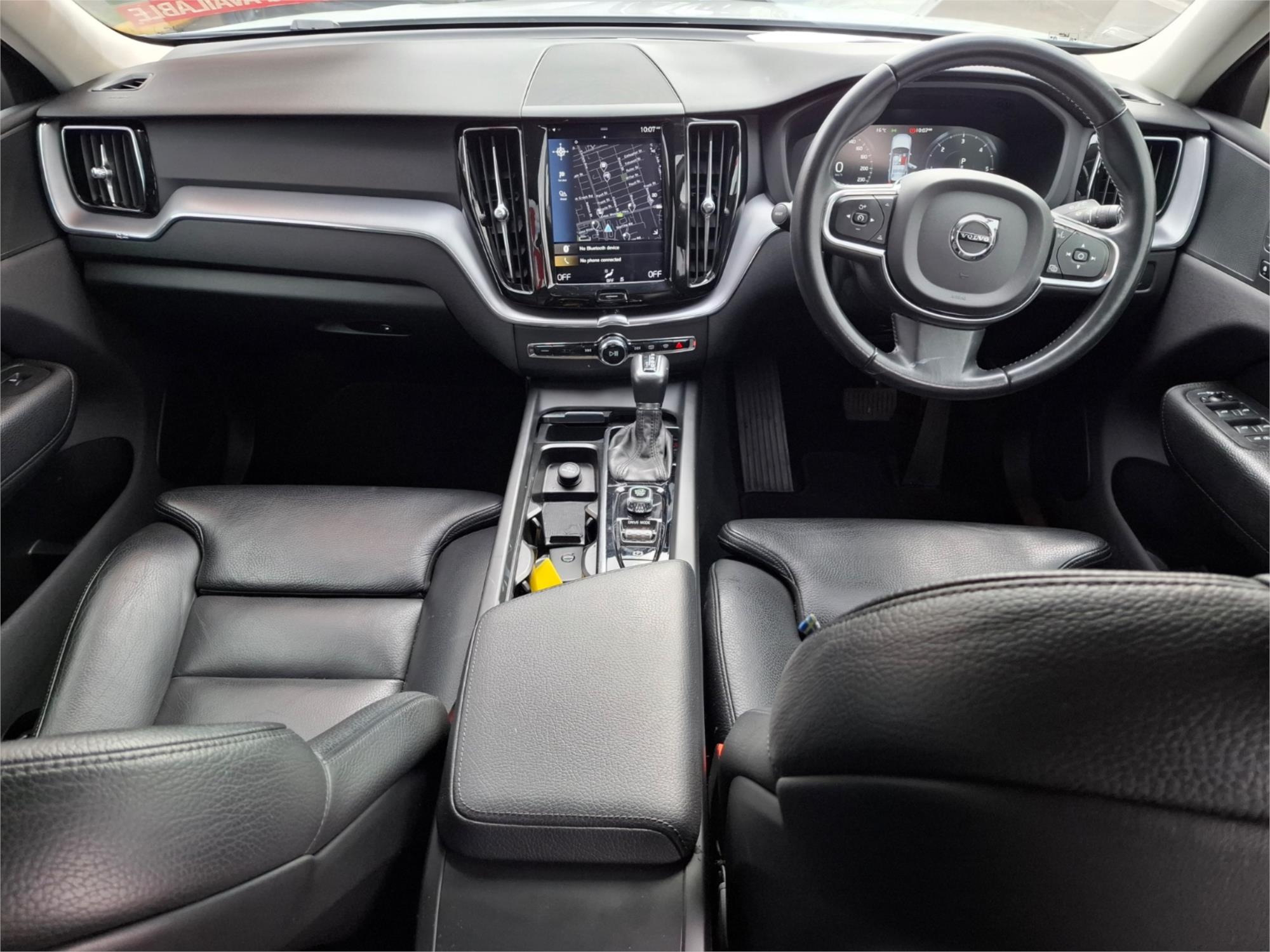 2020 VOLVO XC60 246 MY20 D4 MOMENTUM (AWD) 8 SP AUTOMATIC GEARTRONIC 4D WAGON