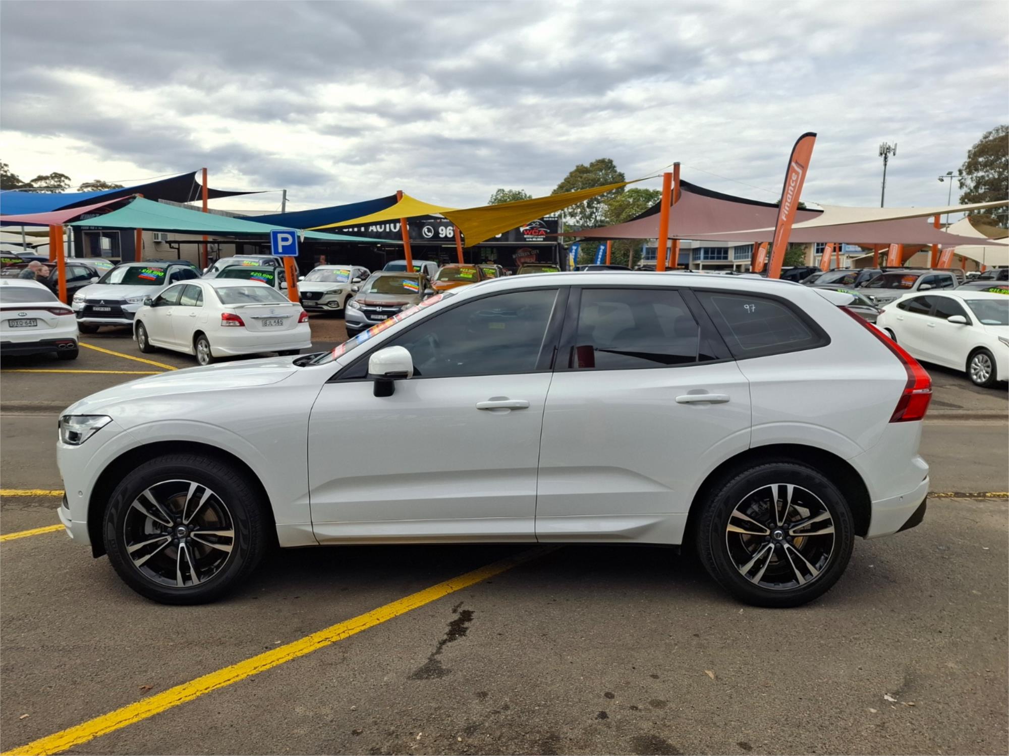 2020 VOLVO XC60 246 MY20 D4 MOMENTUM (AWD) 8 SP AUTOMATIC GEARTRONIC 4D WAGON