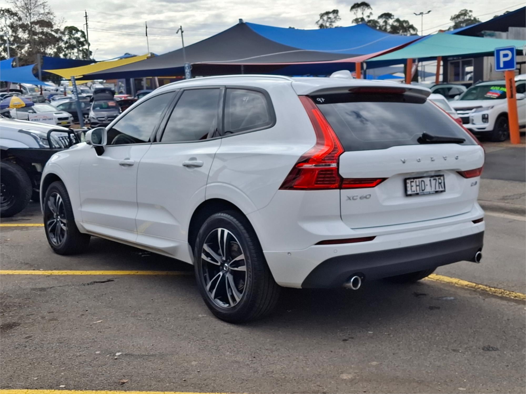 2020 VOLVO XC60 246 MY20 D4 MOMENTUM (AWD) 8 SP AUTOMATIC GEARTRONIC 4D WAGON