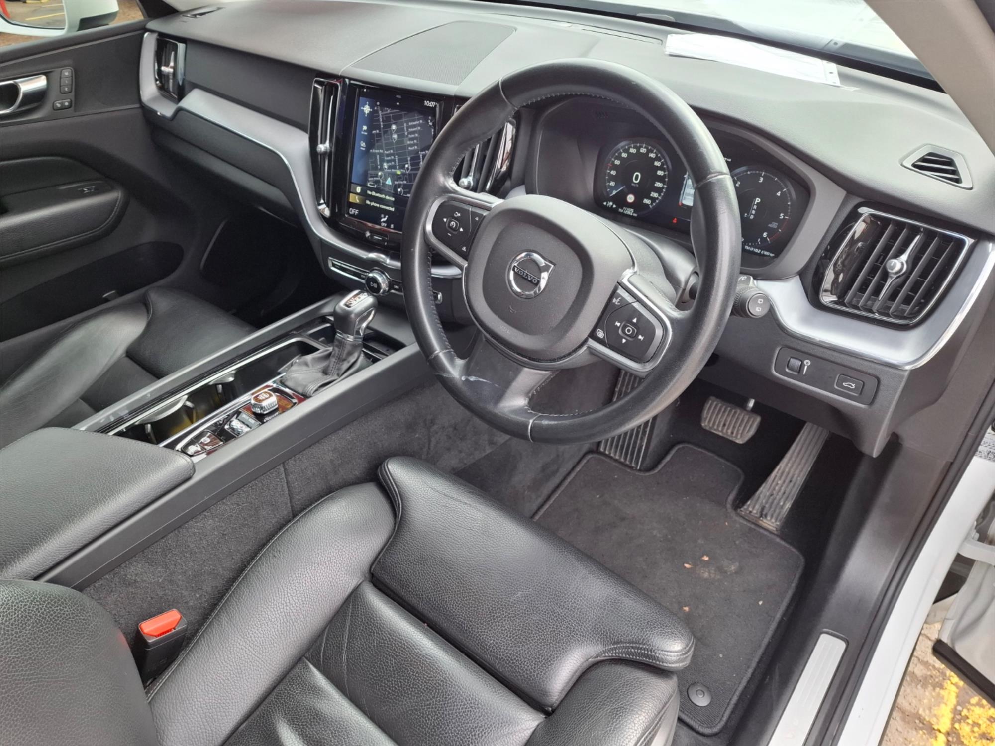 2020 VOLVO XC60 246 MY20 D4 MOMENTUM (AWD) 8 SP AUTOMATIC GEARTRONIC 4D WAGON