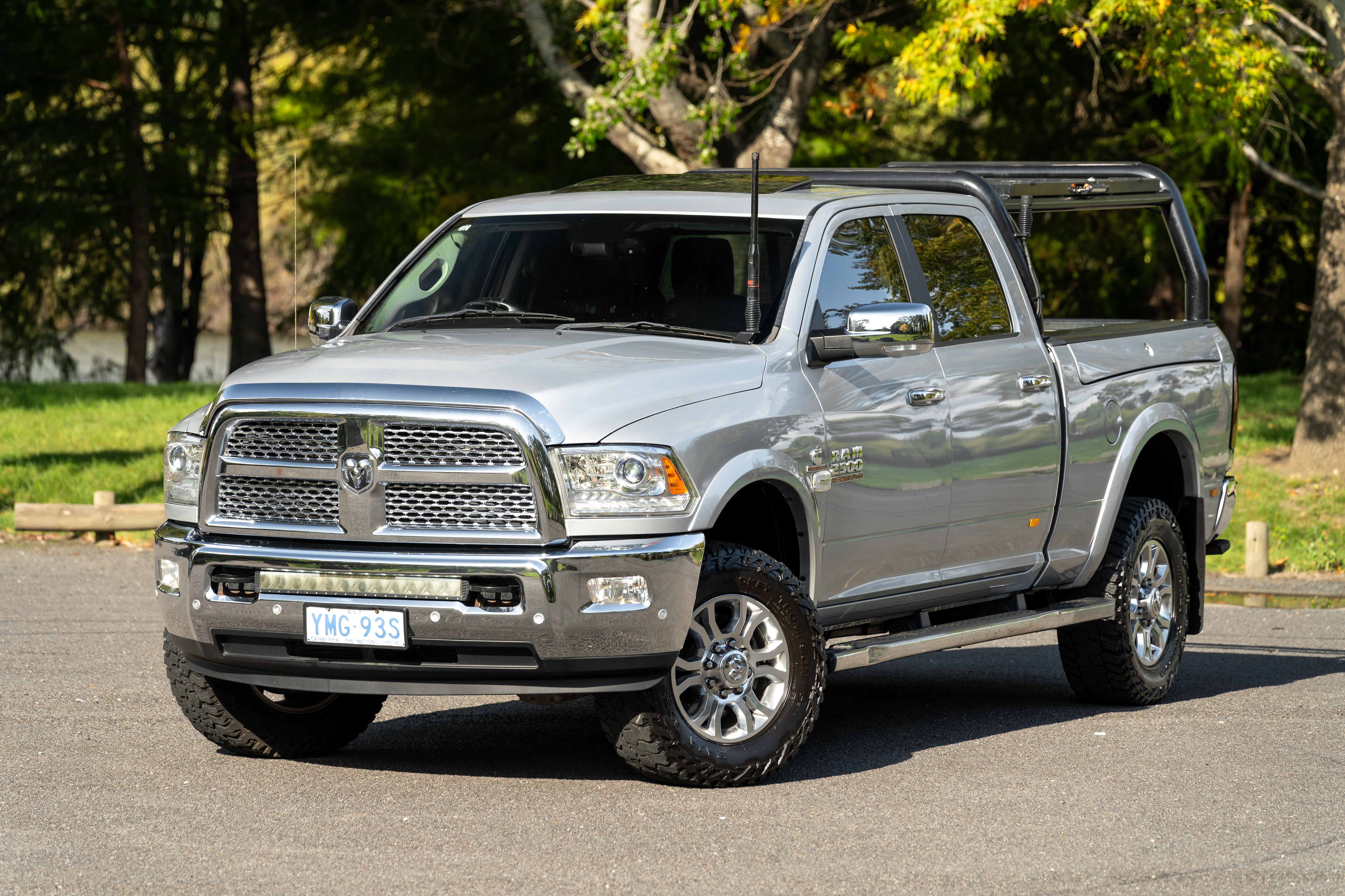10/2017 DODGE RAM 2500 HD LARAMIE 4X4 AUTOMATIC CREW CAB UTILITY