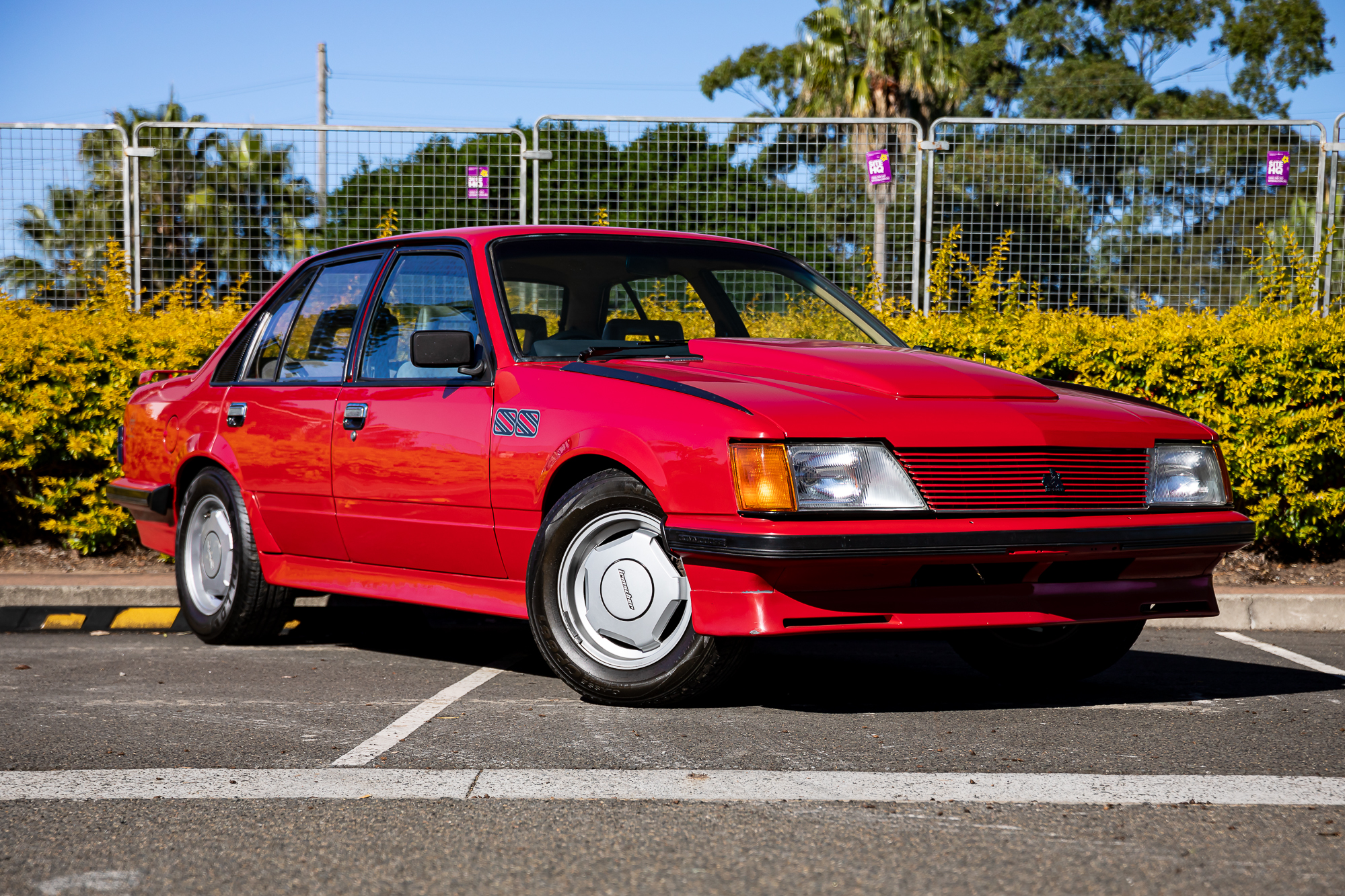 9/1981 HOLDEN COMMODORE VH SL AUTOMATIC SEDAN