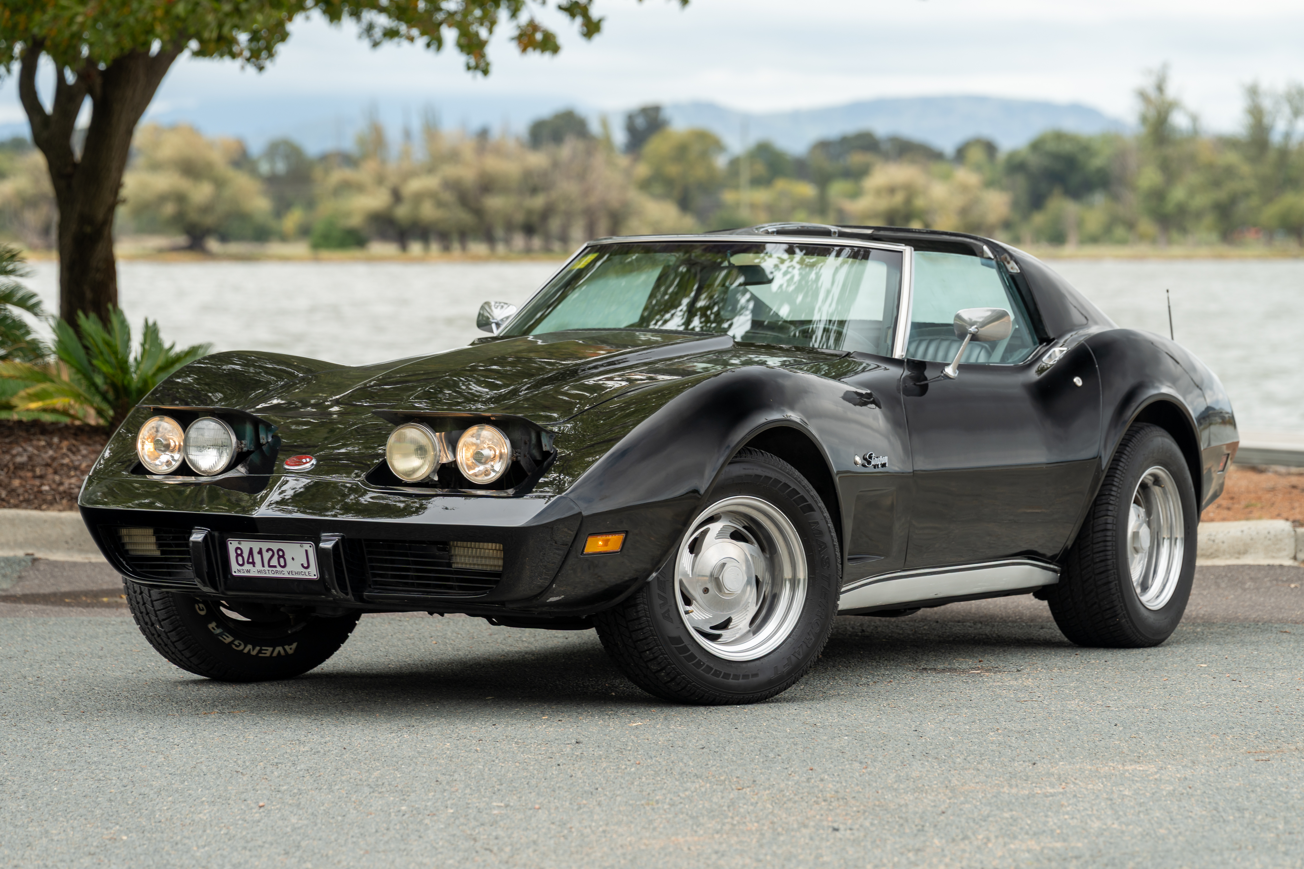 11/1975 CHEVROLET CORVETTE C3 STINGRAY 3 SP AUTOMATIC 2D COUPE