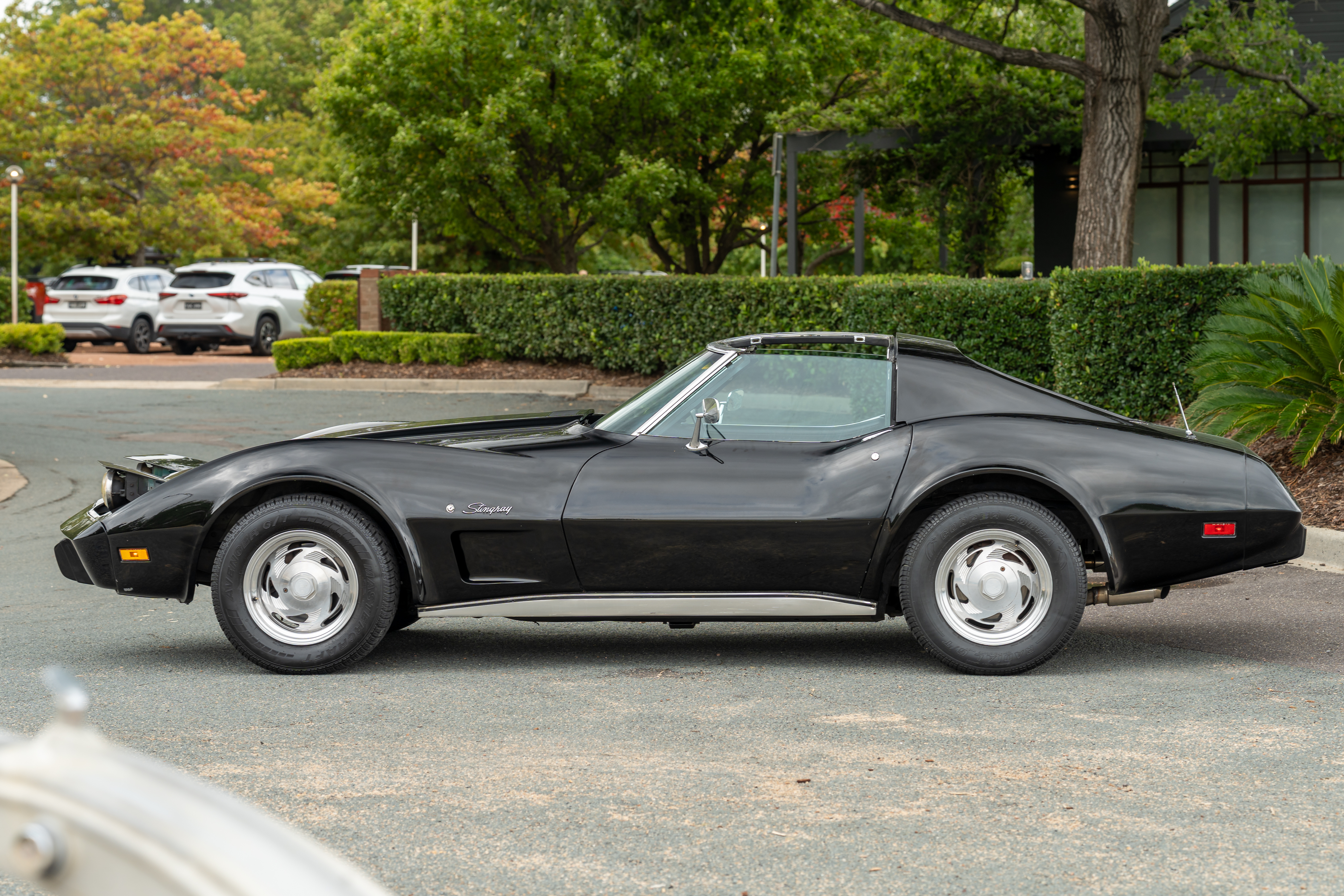 11/1975 CHEVROLET CORVETTE C3 STINGRAY 3 SP AUTOMATIC 2D COUPE