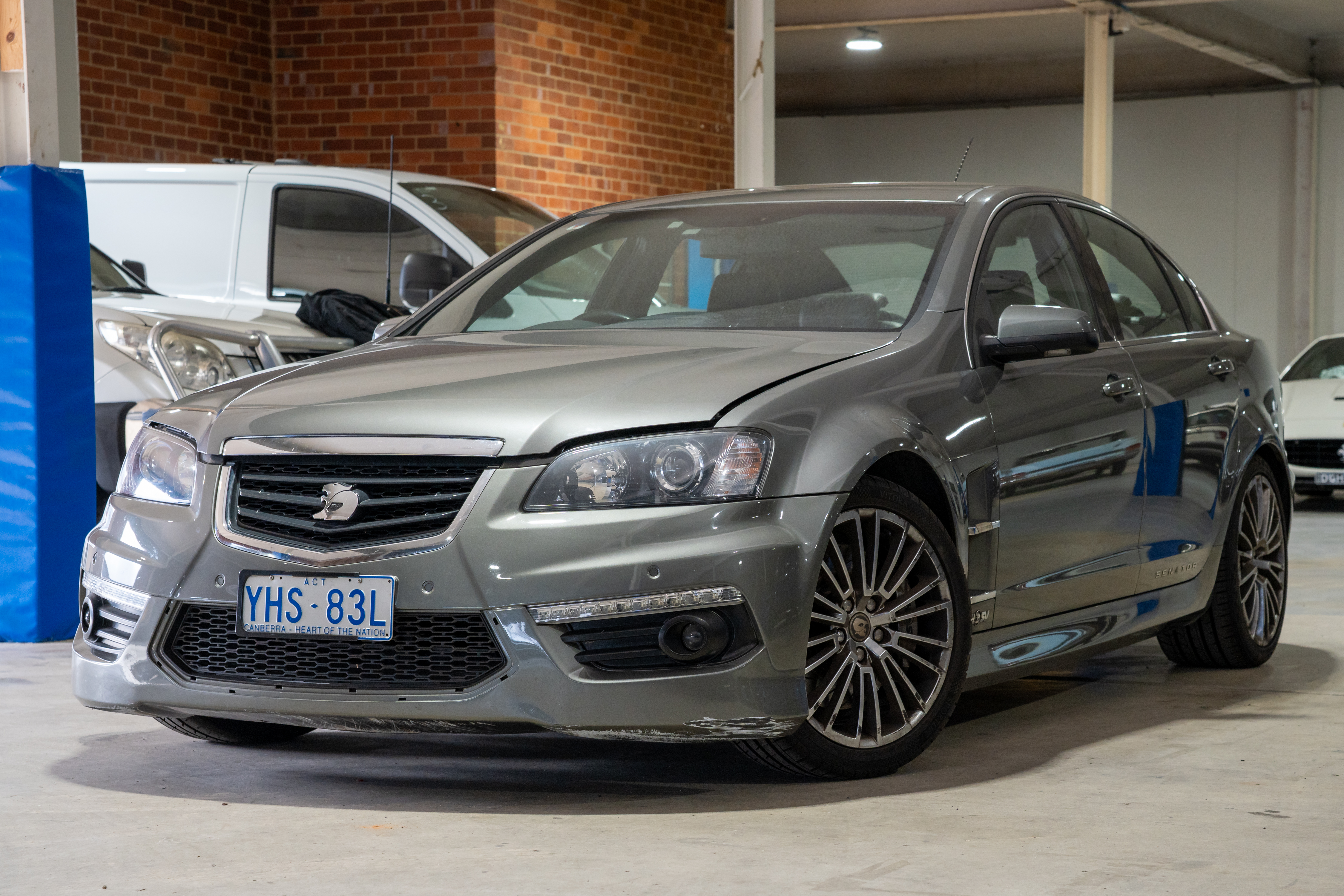 2011 HSV SENATOR E3 MY12 SIGNATURE 6 SP AUTO ACTIVE SEQ 4D SEDAN