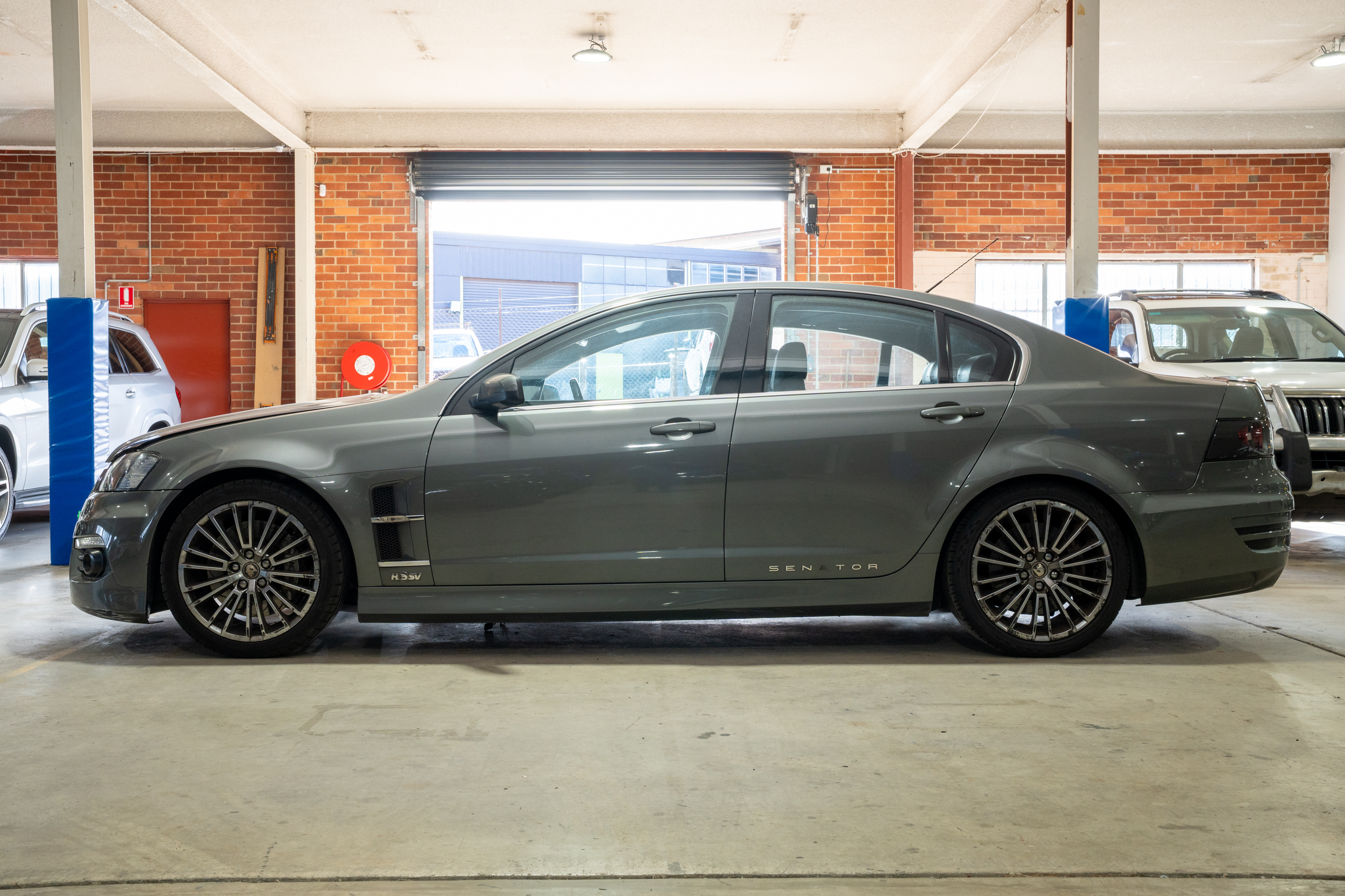 2011 HSV SENATOR E3 MY12 SIGNATURE 6 SP AUTO ACTIVE SEQ 4D SEDAN