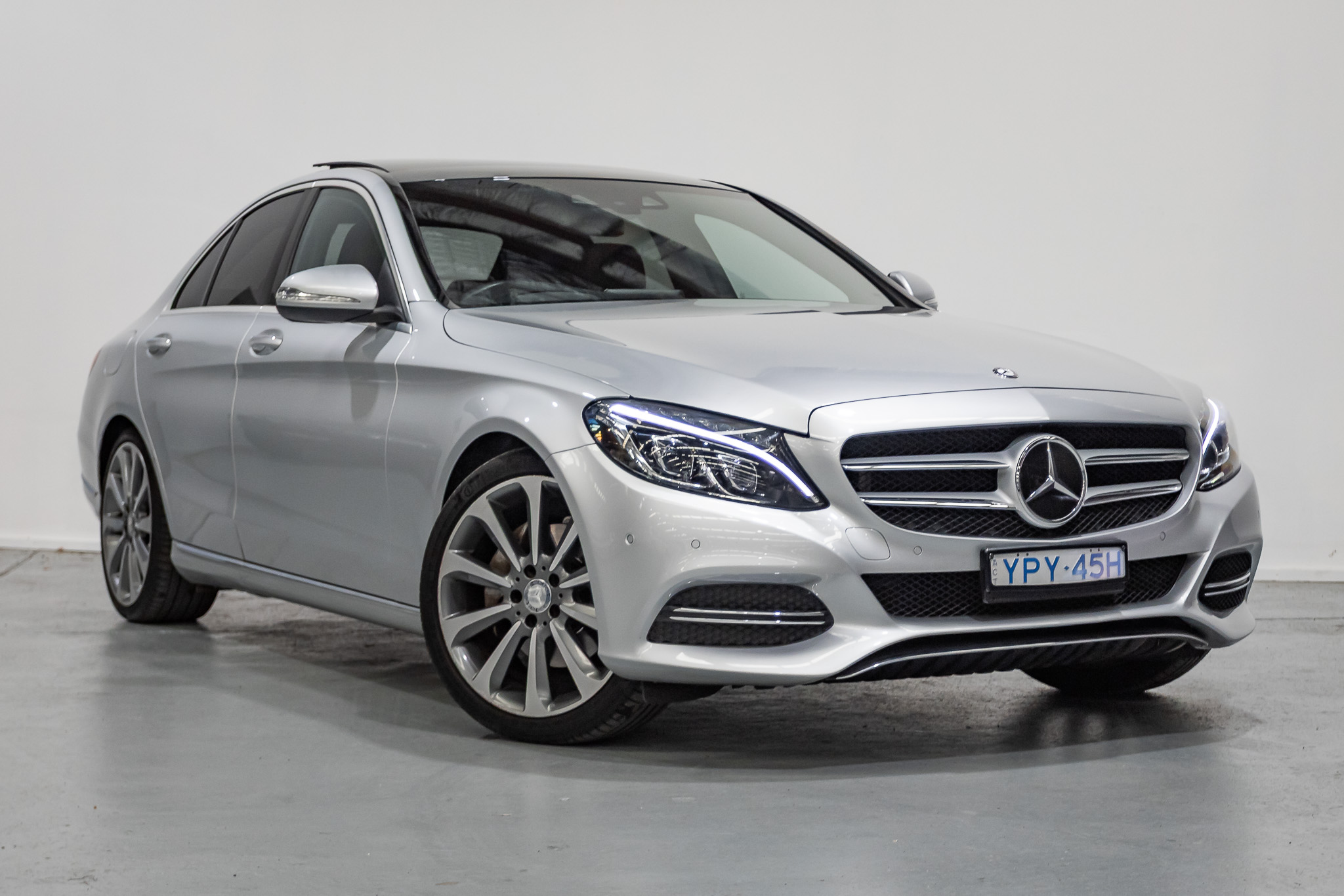 01/2015 MERCEDES-BENZ C250 205 7 SP AUTOMATIC 4D SEDAN