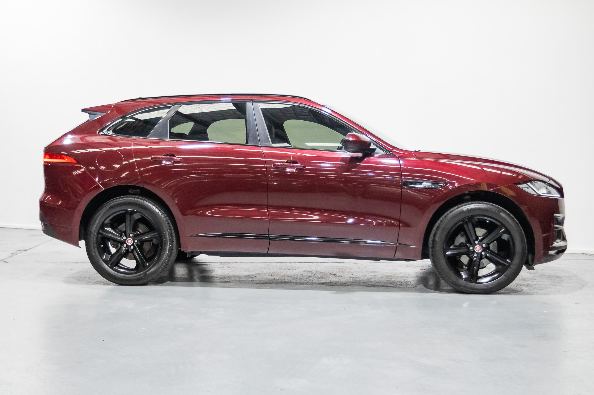11/2016 JAGUAR F-PACE 20d R-Sport AWD 8 SP AUTOMATIC 4D WAGON