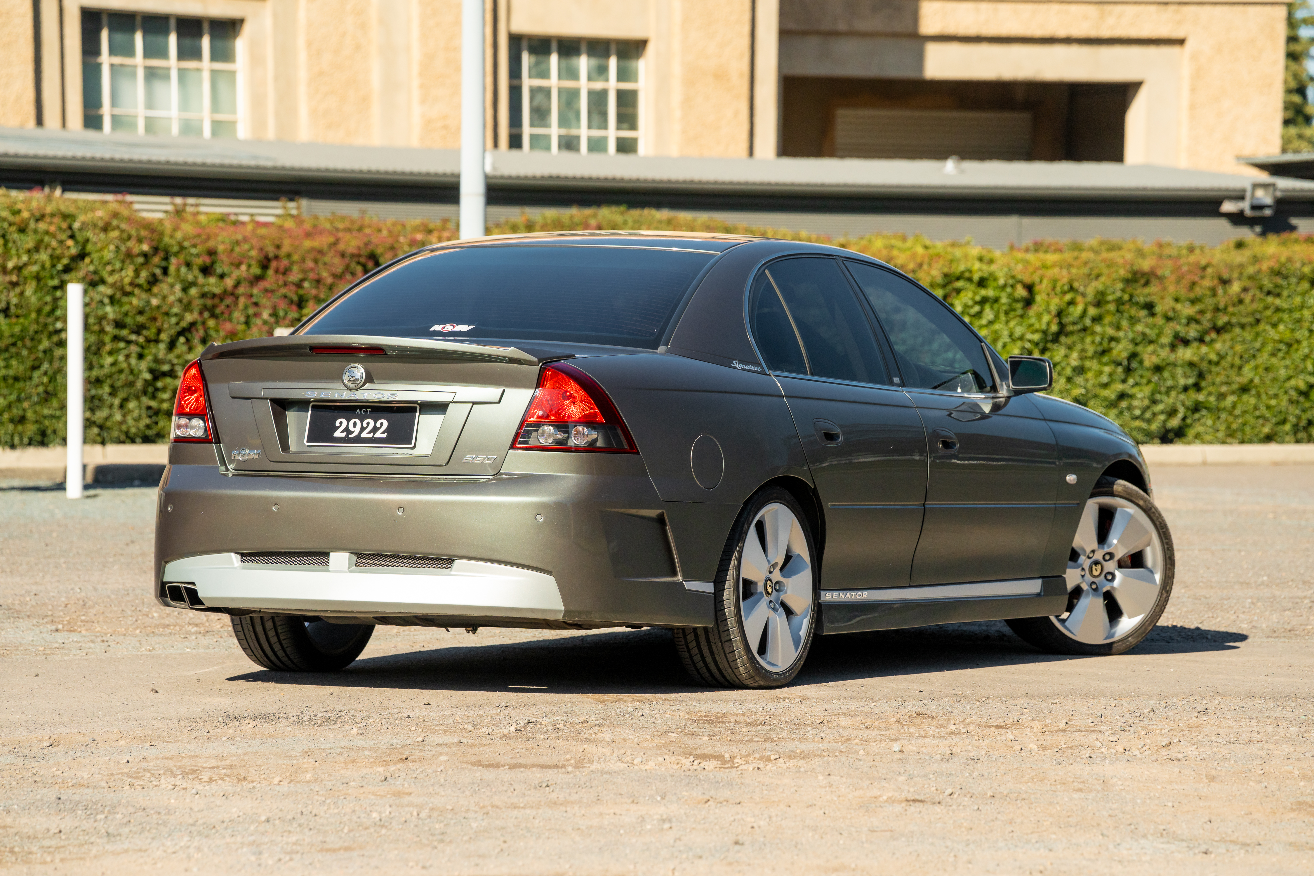 04/2003 HSV SENATOR Y-SERIES SIGNATURE 4 SP AUTOMATIC 4D SEDAN