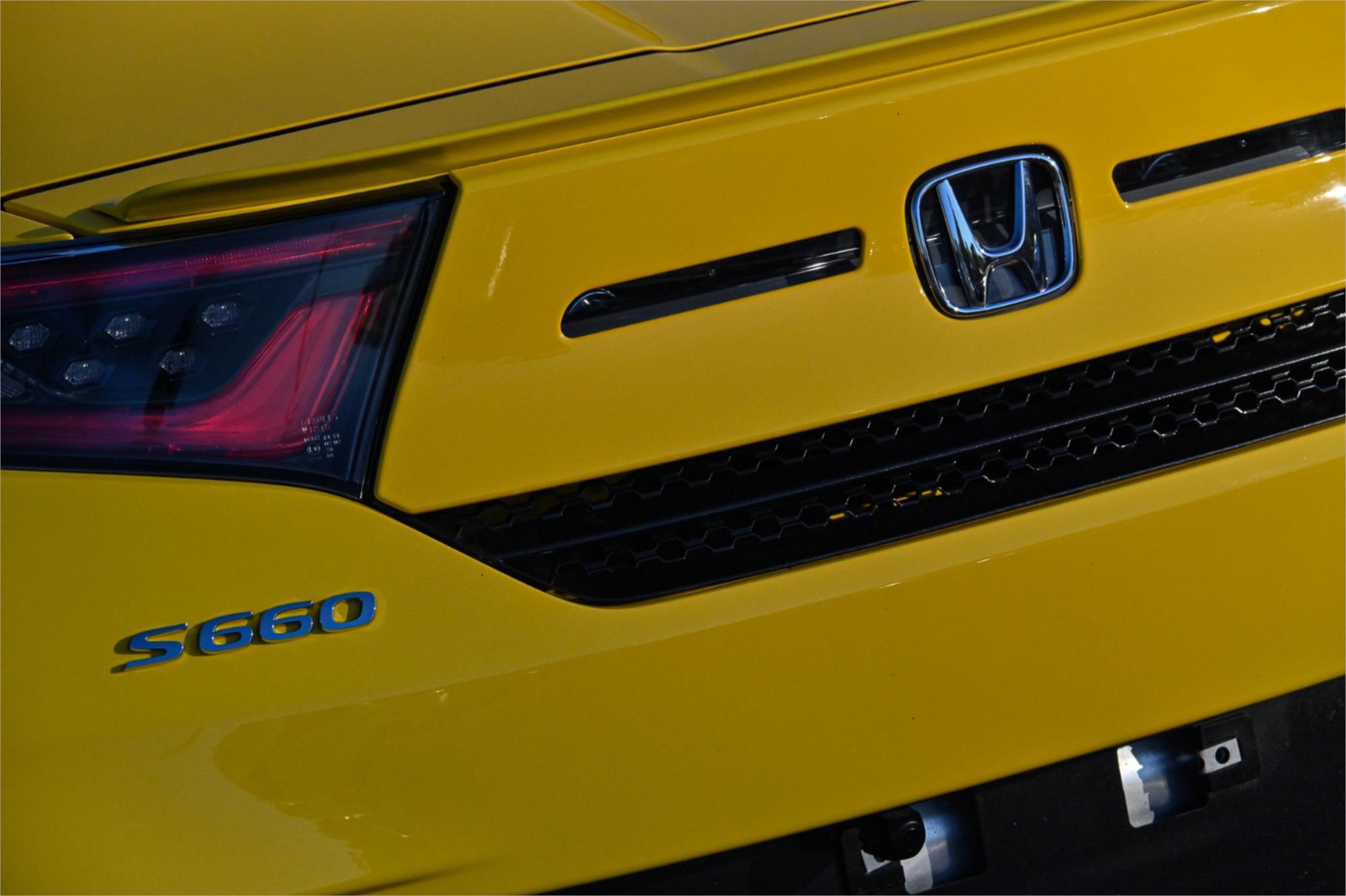 2016 HONDA S660 ALPHA AUTOMATIC CONVERTIBLE