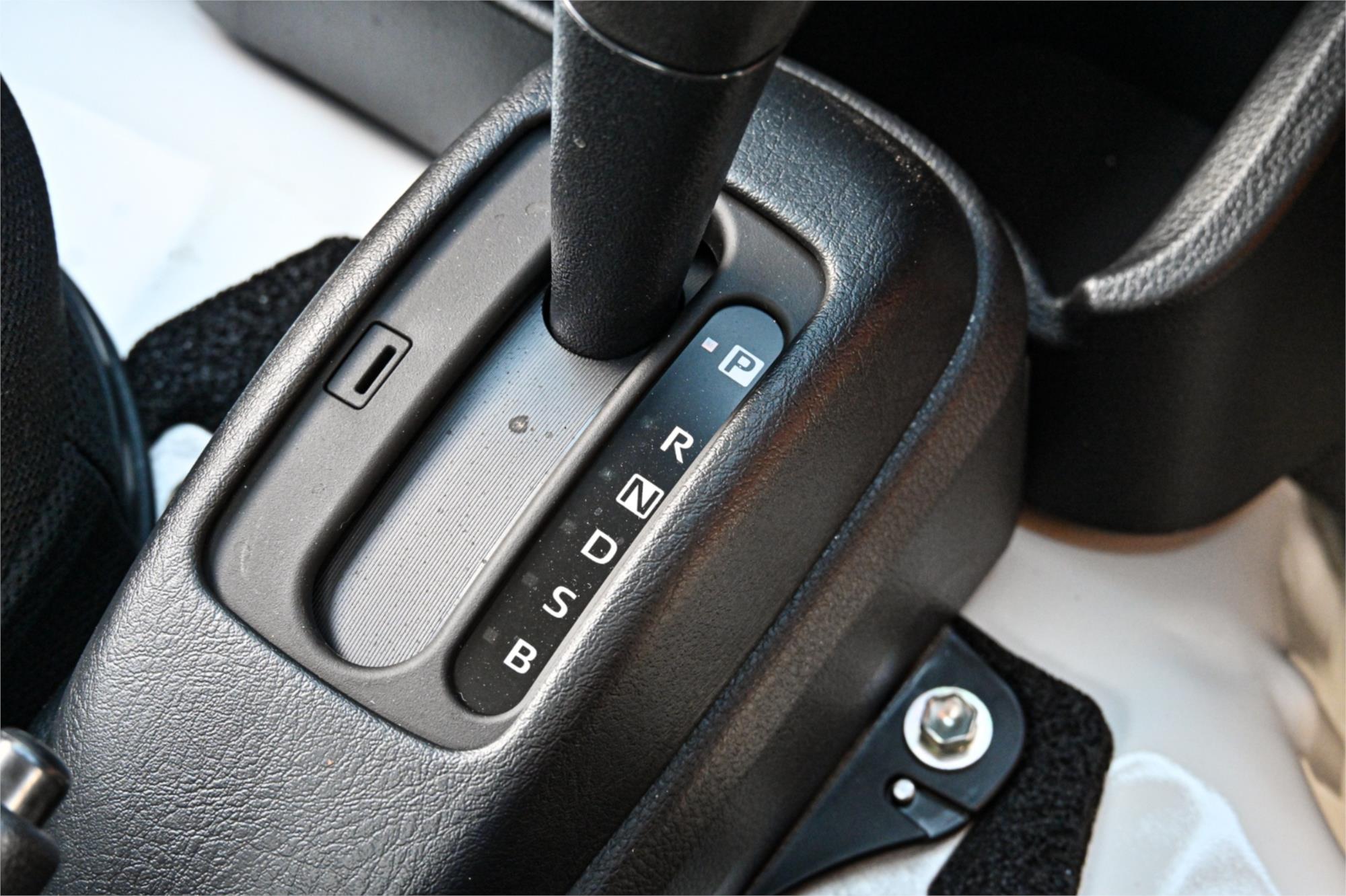 2024 DAIHATSU HI-JET AUTOMATIC 2D UTILITY