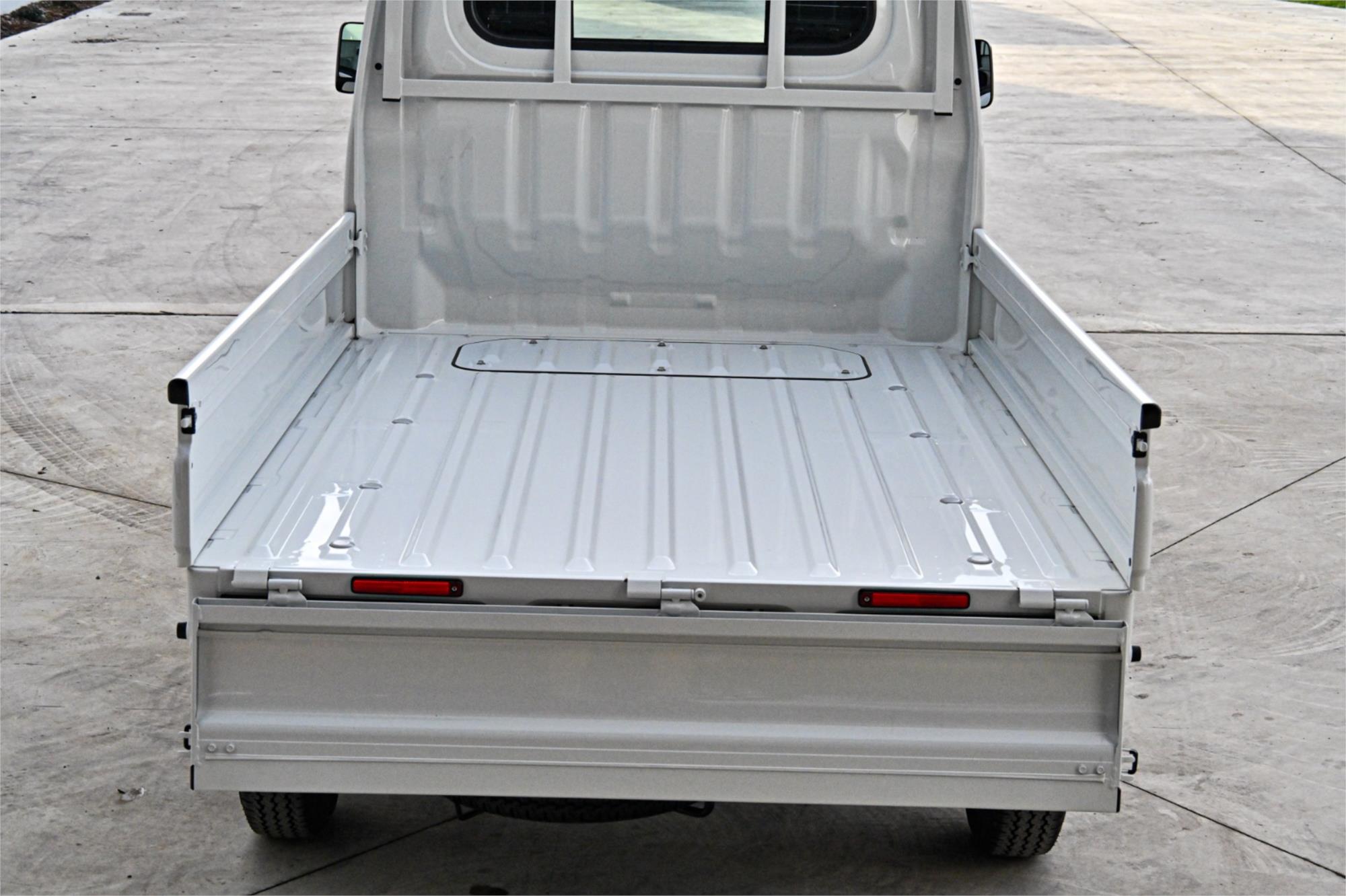 2024 DAIHATSU HI-JET AUTOMATIC 2D UTILITY