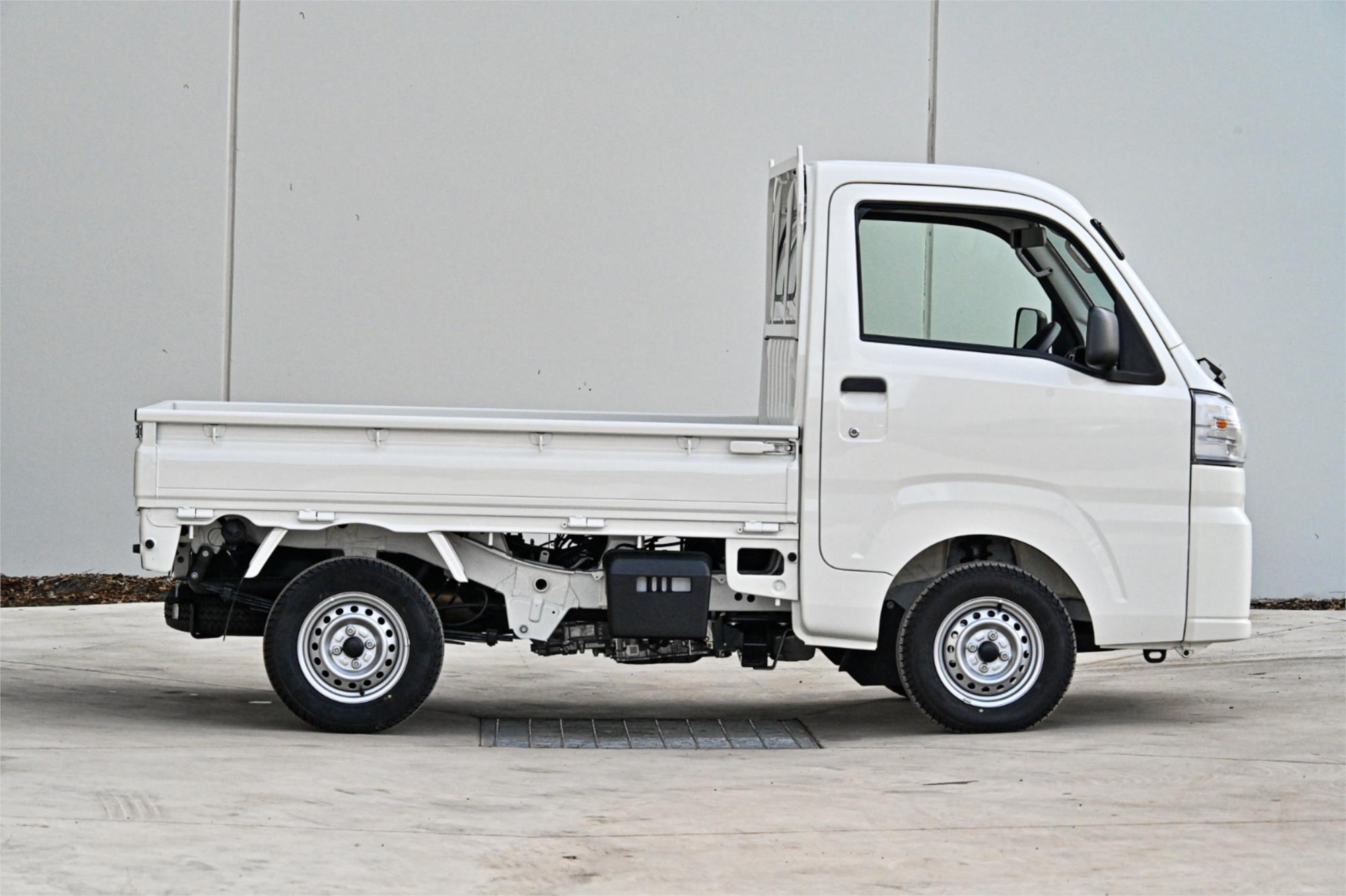 2024 DAIHATSU HI-JET AUTOMATIC 2D UTILITY