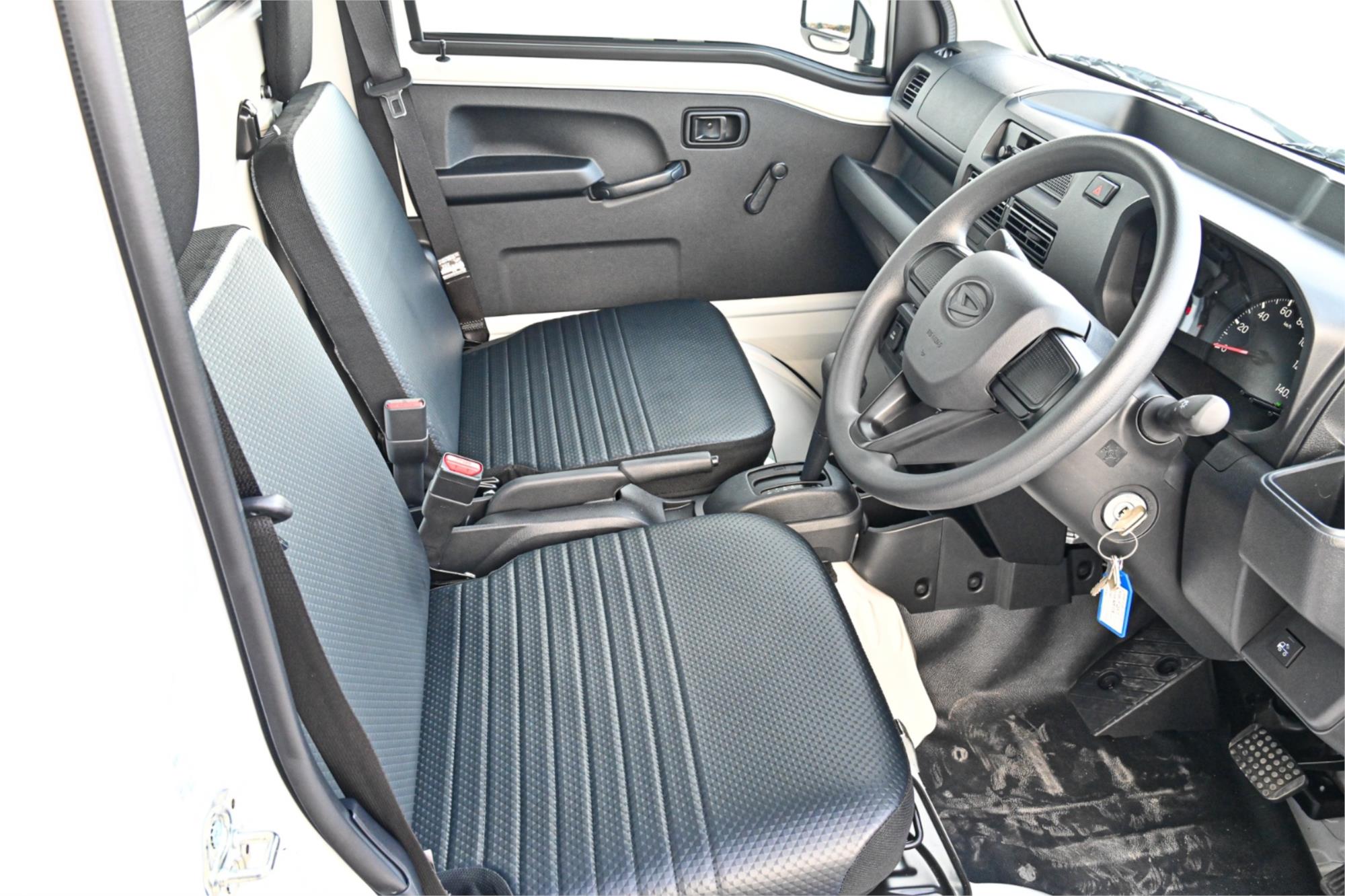 2024 DAIHATSU HI-JET AUTOMATIC 2D UTILITY