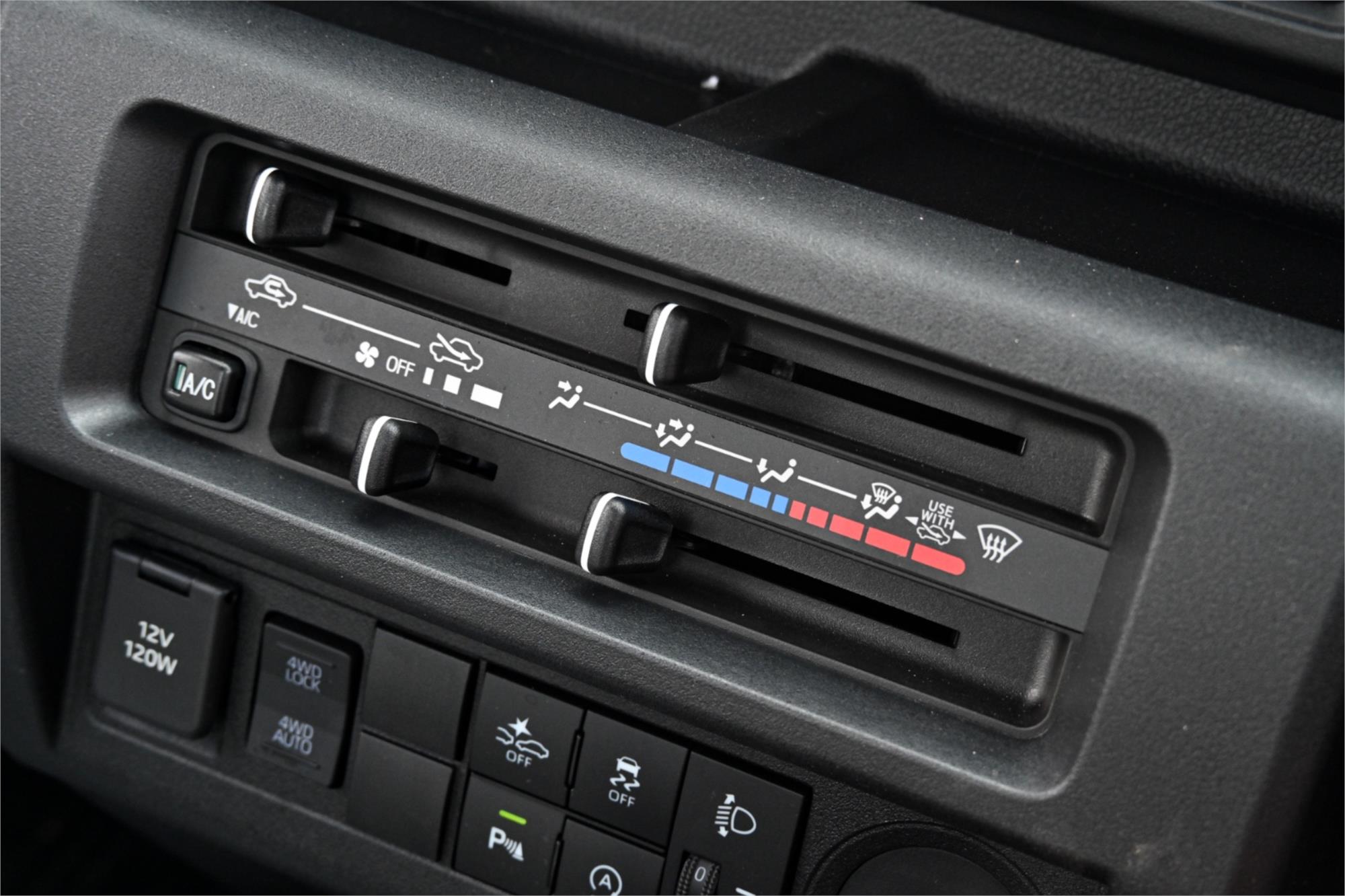 2024 DAIHATSU HI-JET AUTOMATIC 2D UTILITY