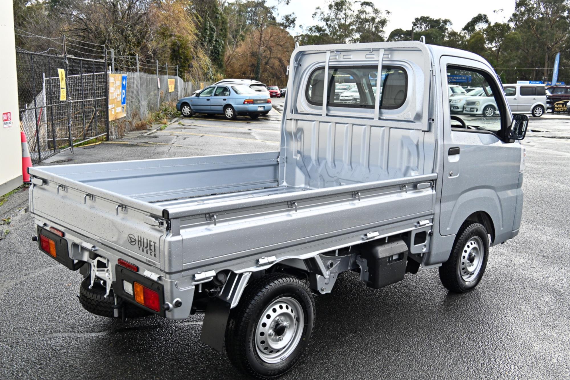 2024 DAIHATSU HI-JET AUTOMATIC 2D UTILITY