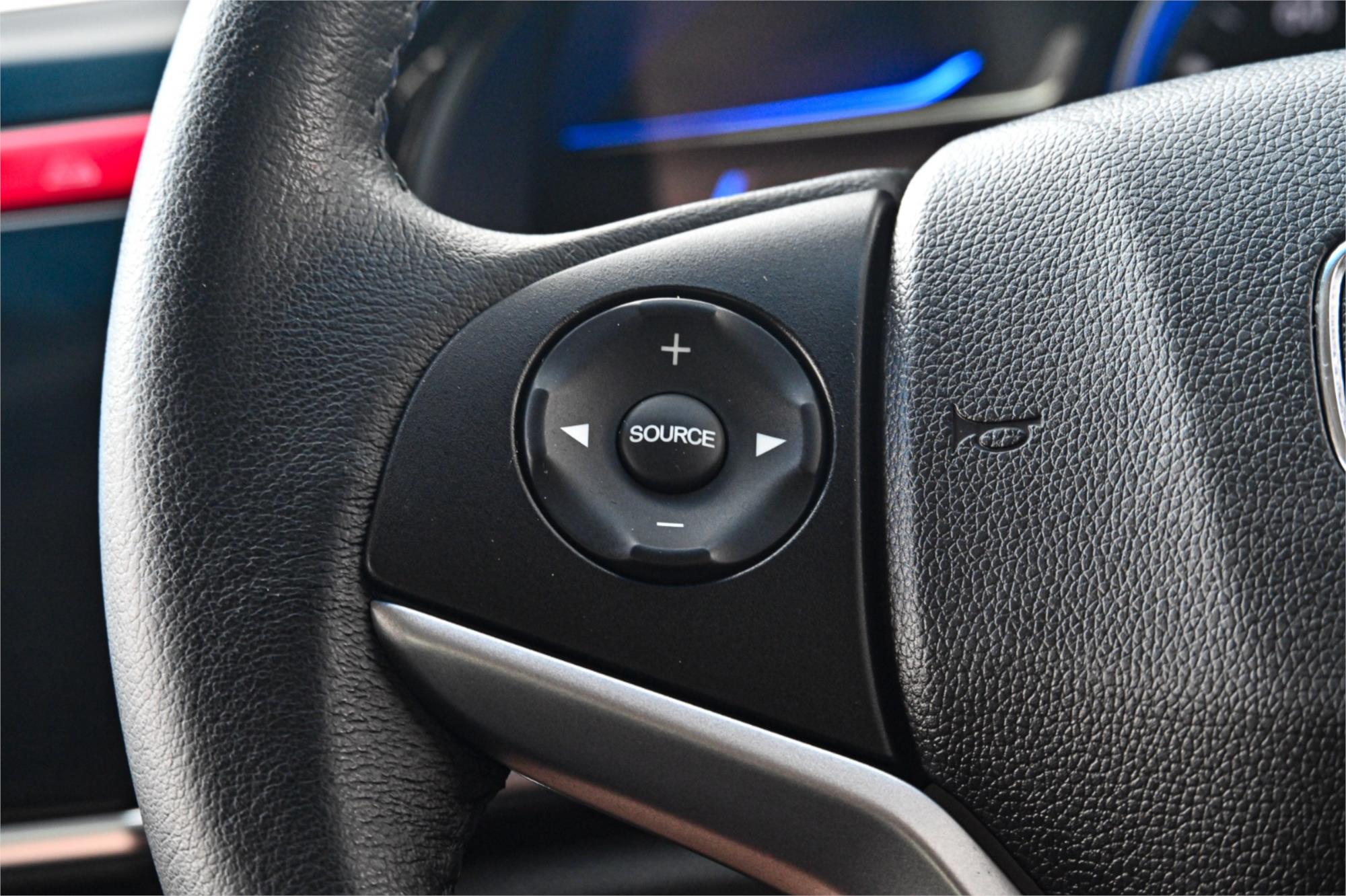 2016 HONDA GRACE AUTOMATIC SEDAN