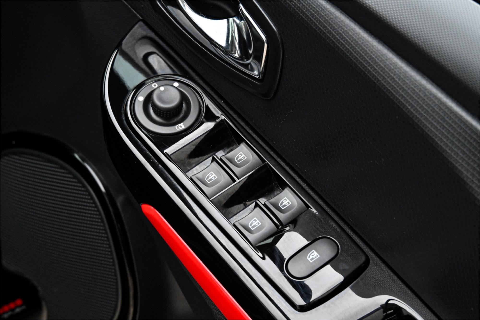 2014 RENAULT CLIO IV B98 EXPRESSION AUTOMATIC HATCHBACK