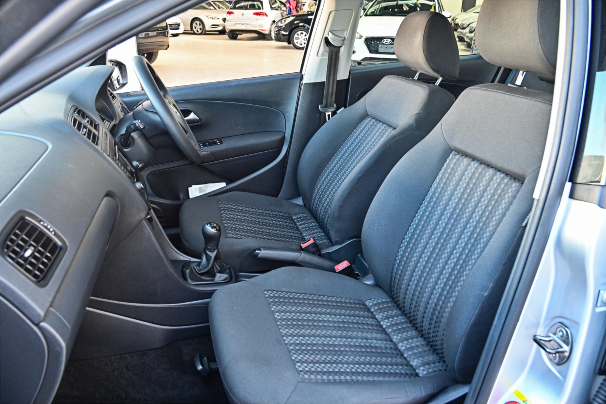 2015 VOLKSWAGEN POLO 6R MY15 66 TSI TRENDLINE 5 SP MANUAL 5D HATCHBACK