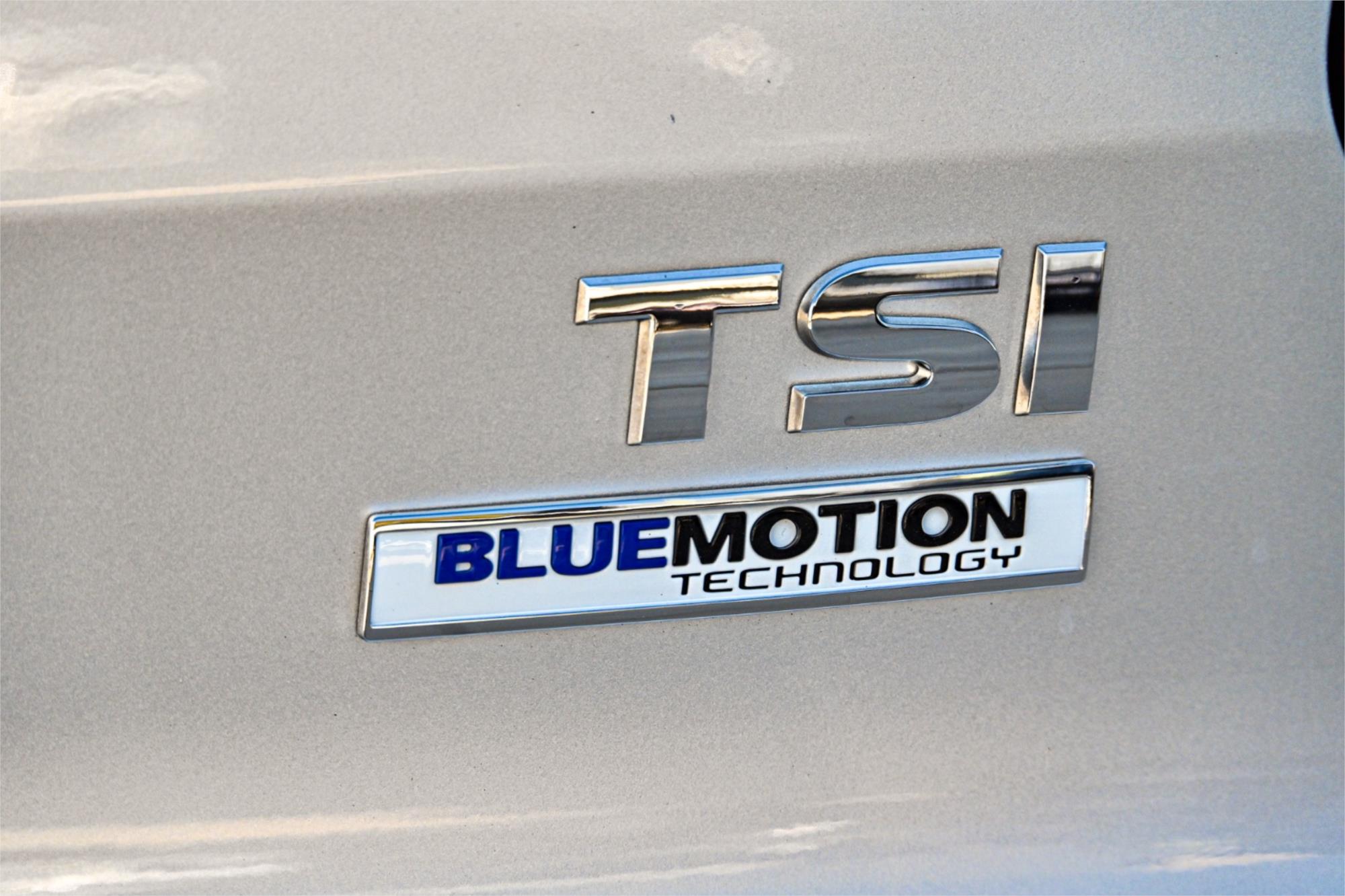 2015 VOLKSWAGEN POLO 6R MY15 66 TSI TRENDLINE 5 SP MANUAL 5D HATCHBACK