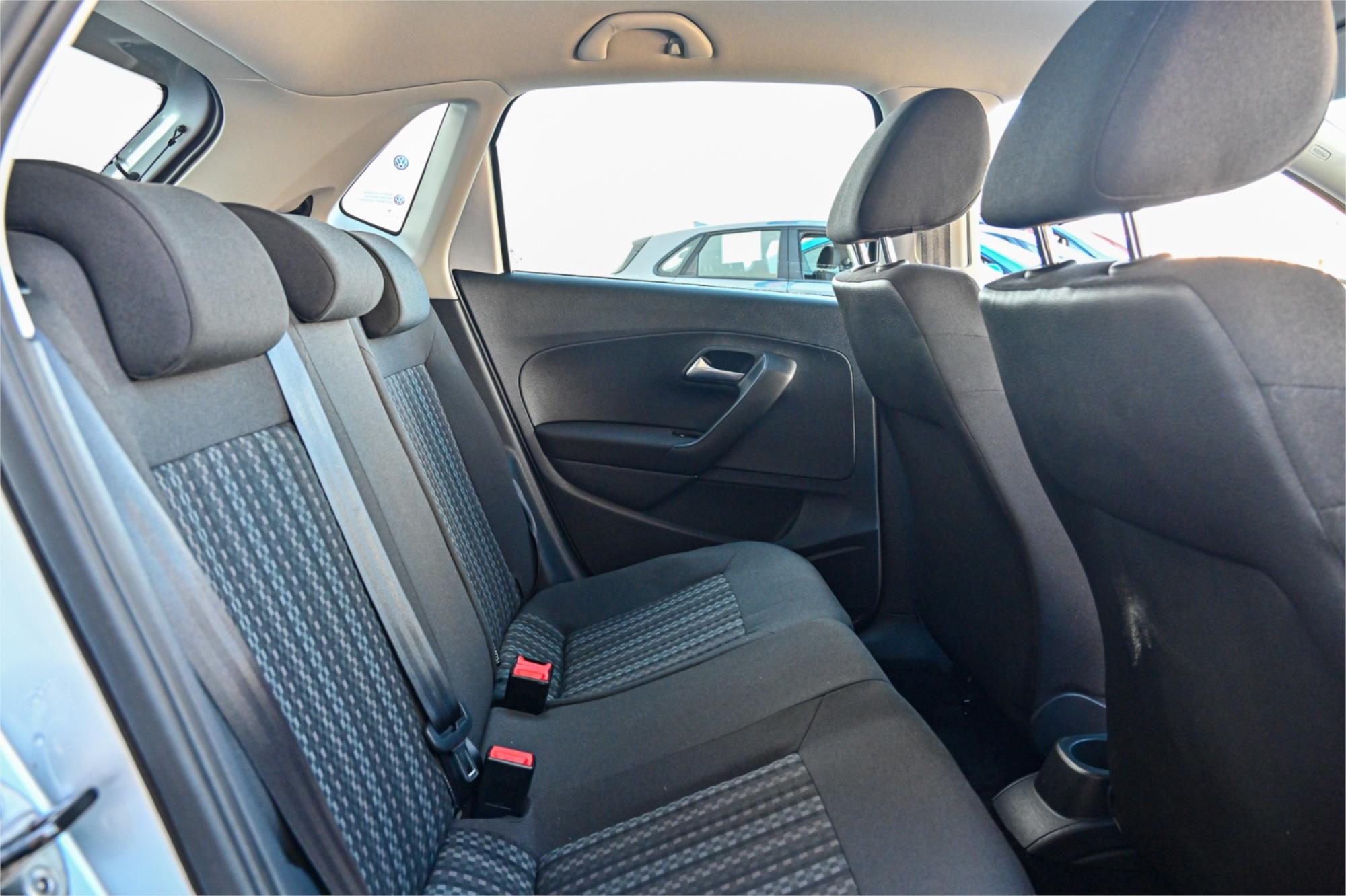 2015 VOLKSWAGEN POLO 6R MY15 66 TSI TRENDLINE 5 SP MANUAL 5D HATCHBACK