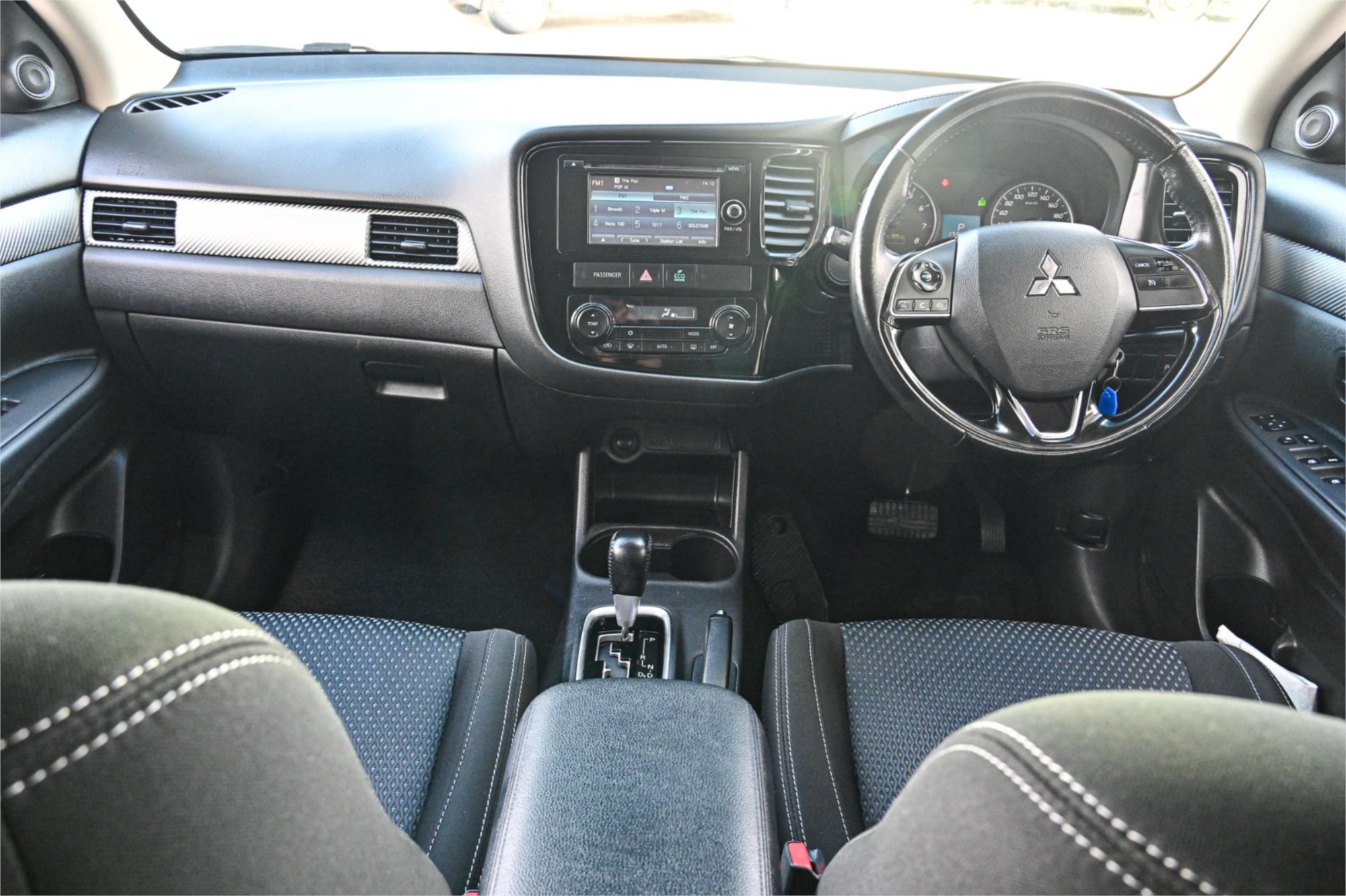 2016 MITSUBISHI OUTLANDER ZK MY16 LS (4x2) CONTINUOUS VARIABLE 4D WAGON