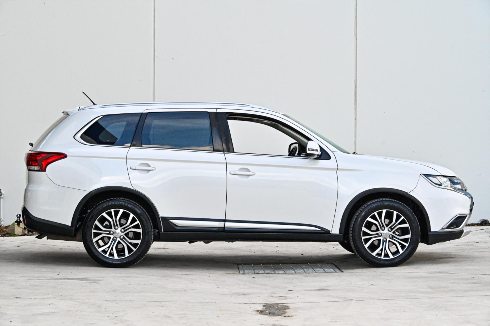 2016 MITSUBISHI OUTLANDER ZK MY16 LS (4x2) CONTINUOUS VARIABLE 4D WAGON