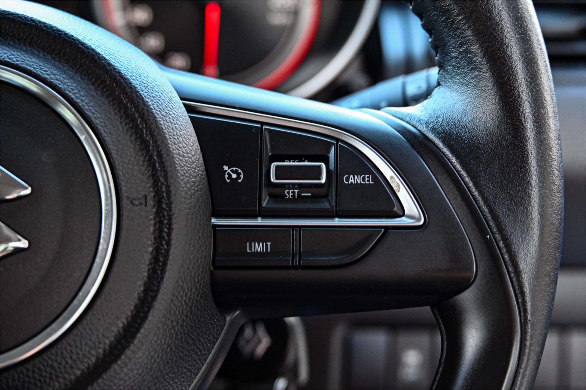 2017 SUZUKI SWIFT AZ GL PLUS (QLD) CONTINUOUS VARIABLE 5D HATCHBACK