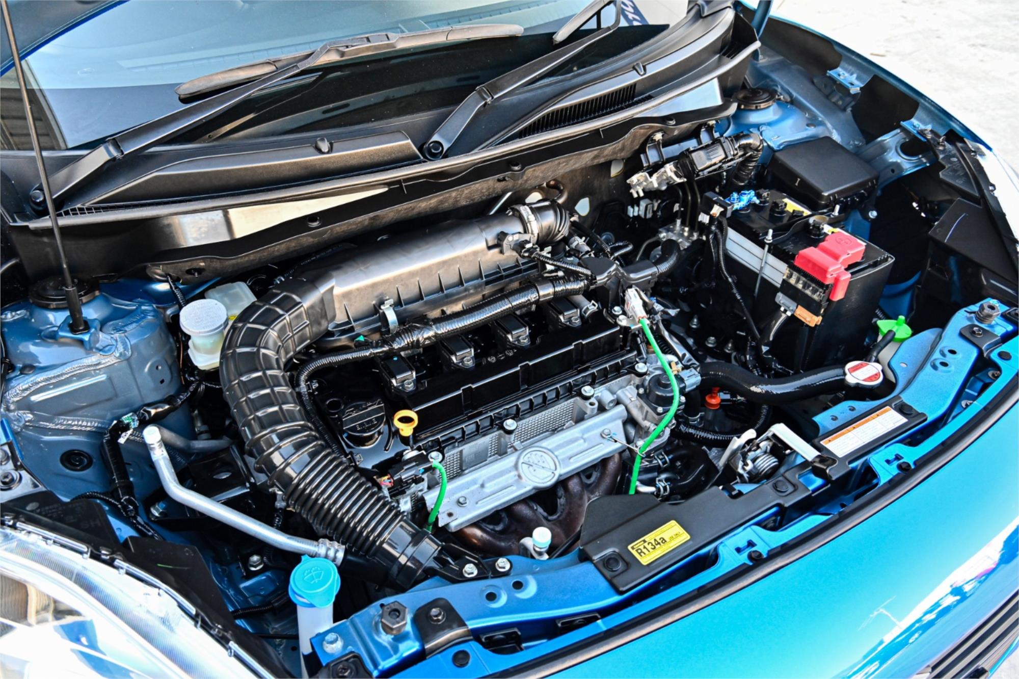 2017 SUZUKI SWIFT AZ GL PLUS (QLD) CONTINUOUS VARIABLE 5D HATCHBACK